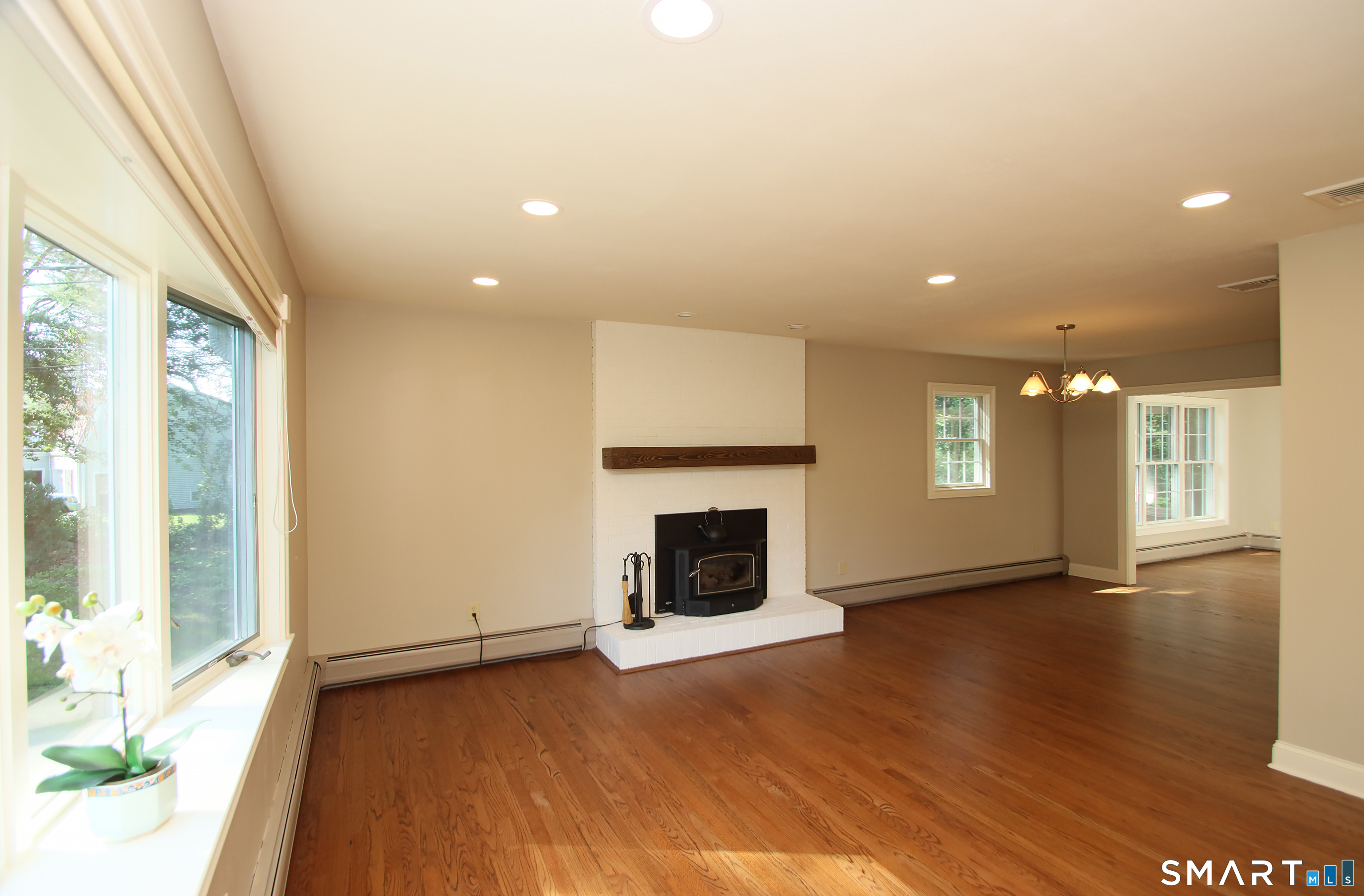 325 Manley Heights Road photo 4