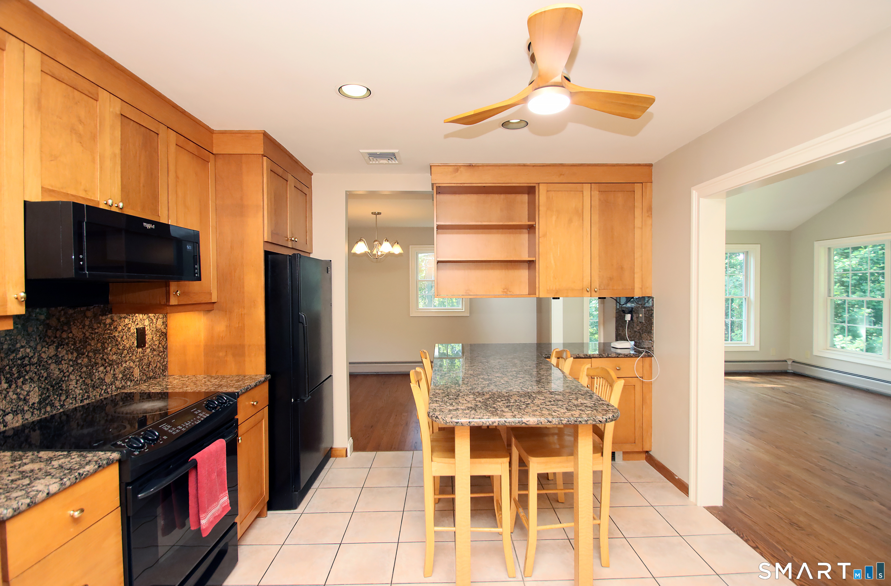 325 Manley Heights Road photo 8