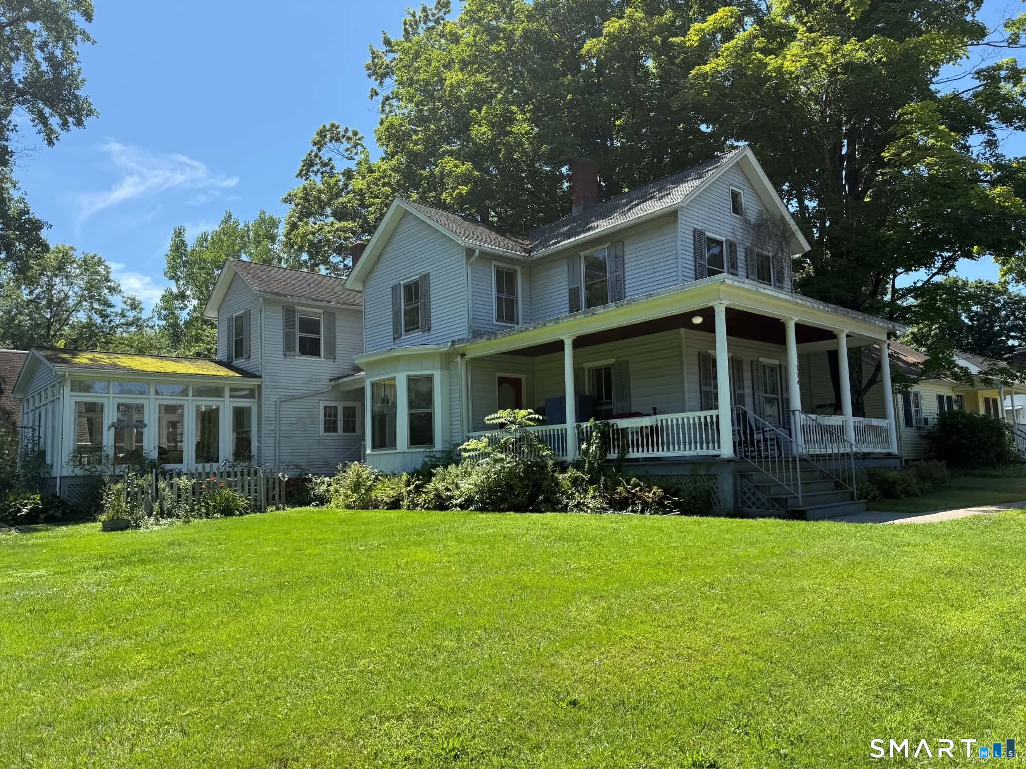 134 Pleasant Street photo 2