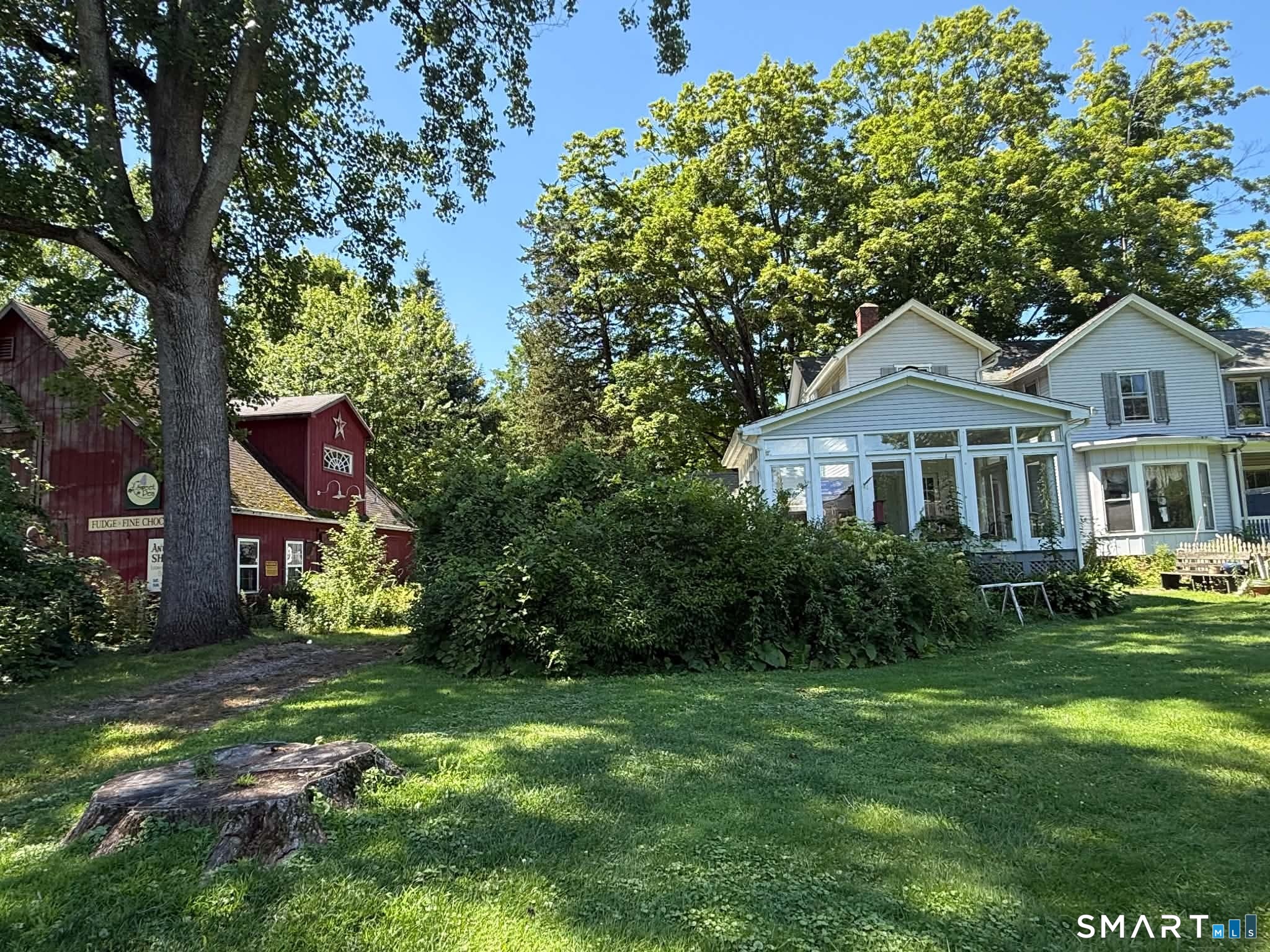 134 Pleasant Street photo 3