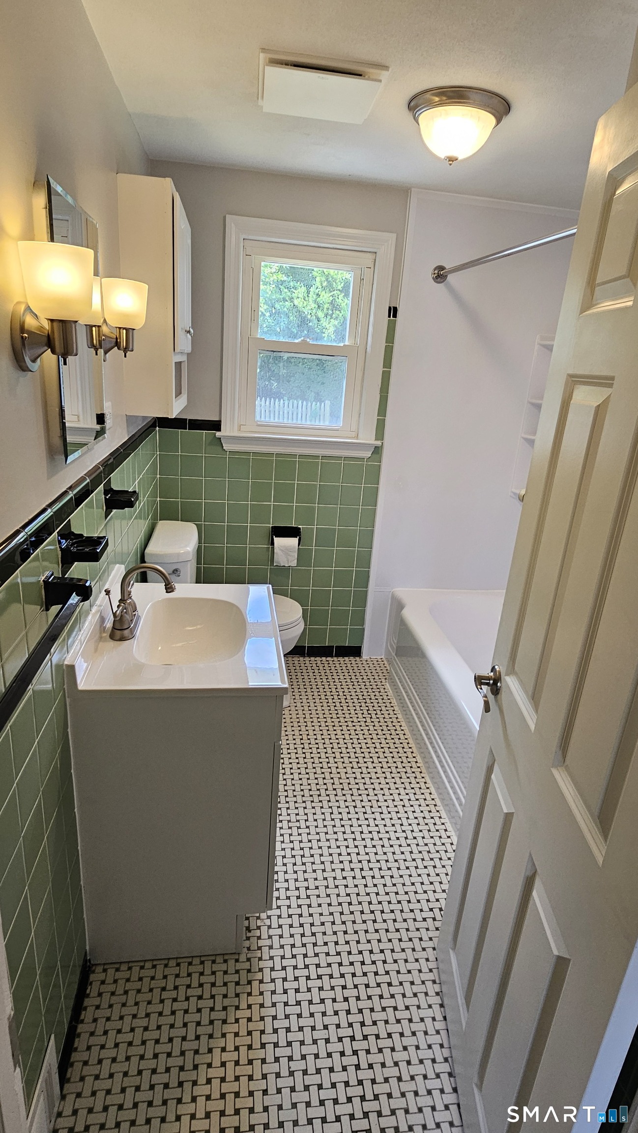 73 Knollwood Road photo 18