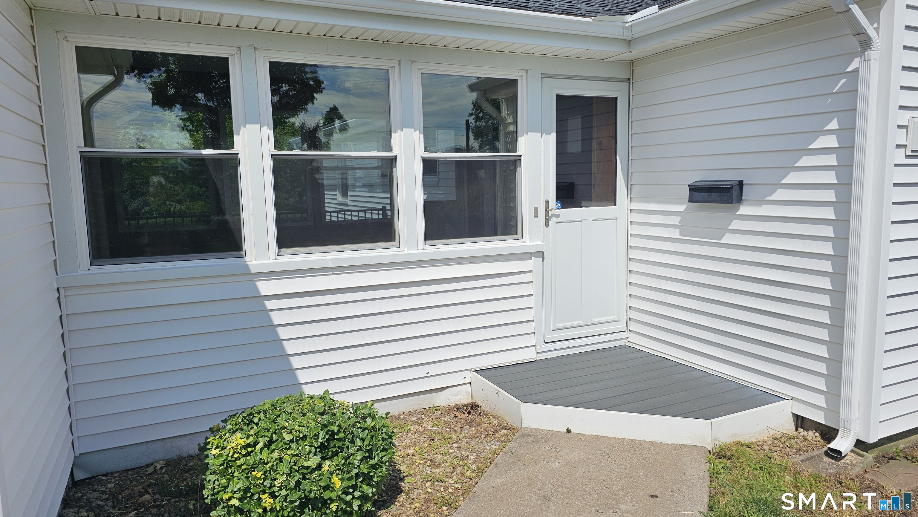 73 Knollwood Road photo 3