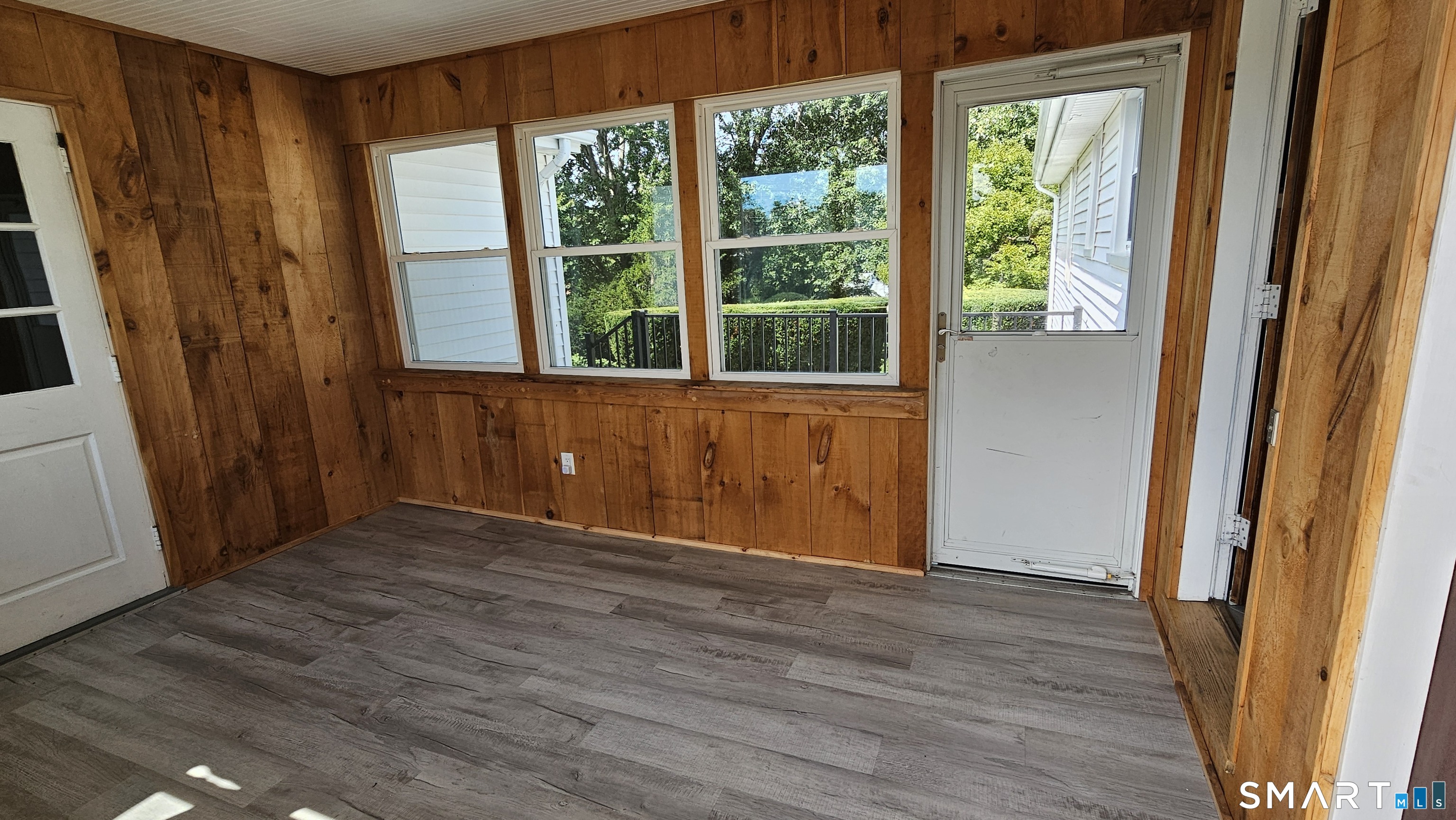 73 Knollwood Road photo 4