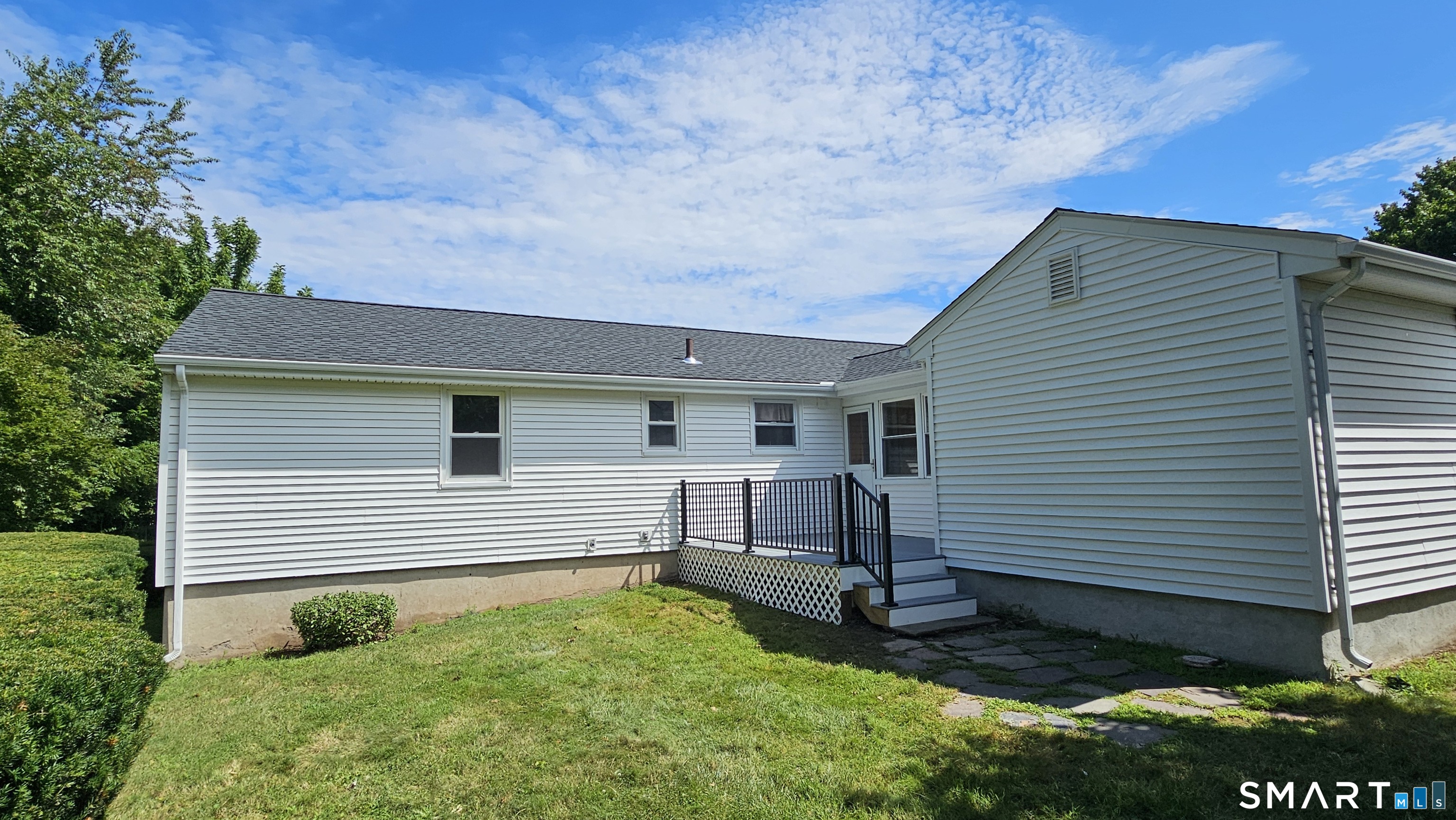 73 Knollwood Road photo 35