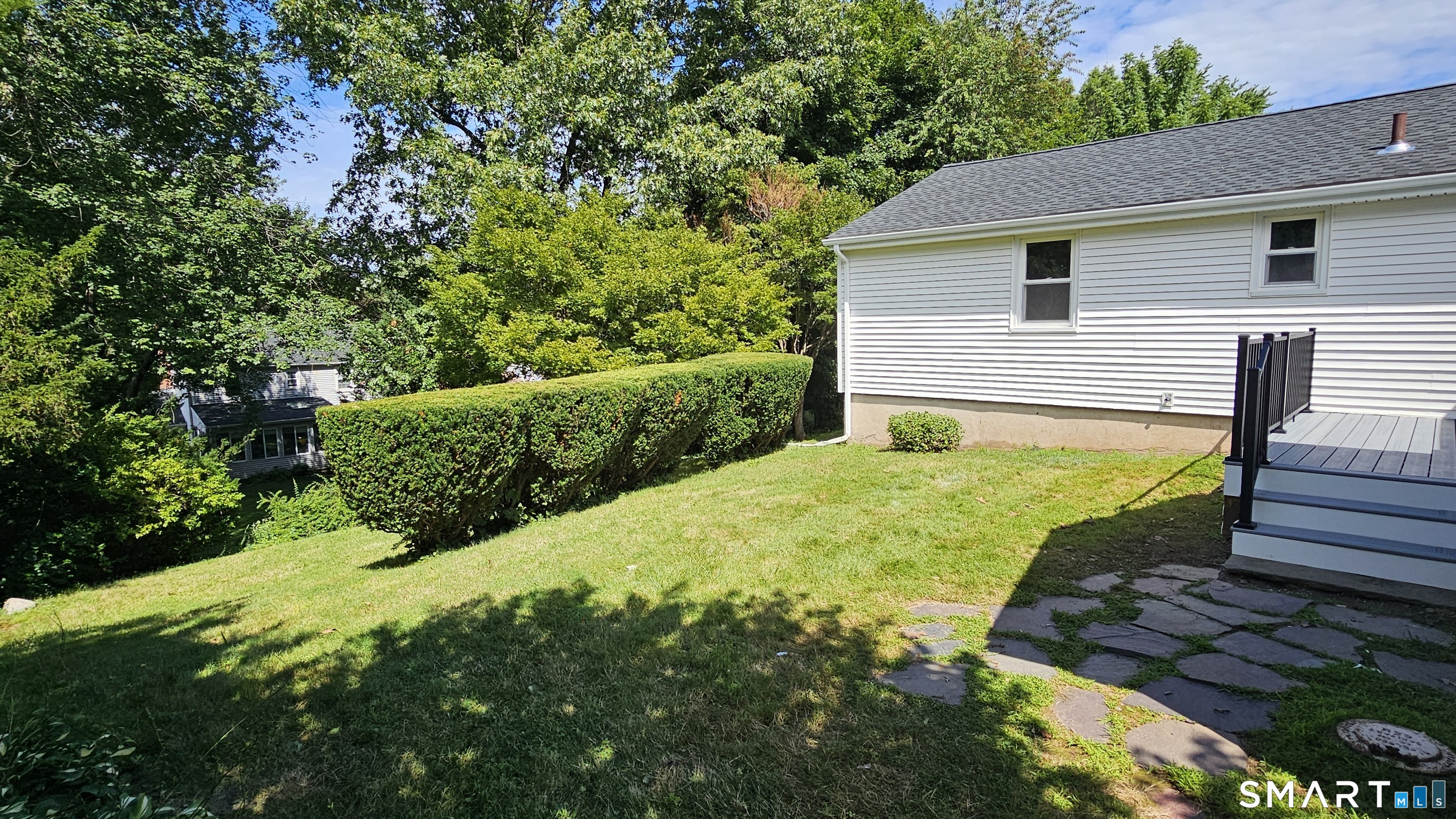 73 Knollwood Road photo 36