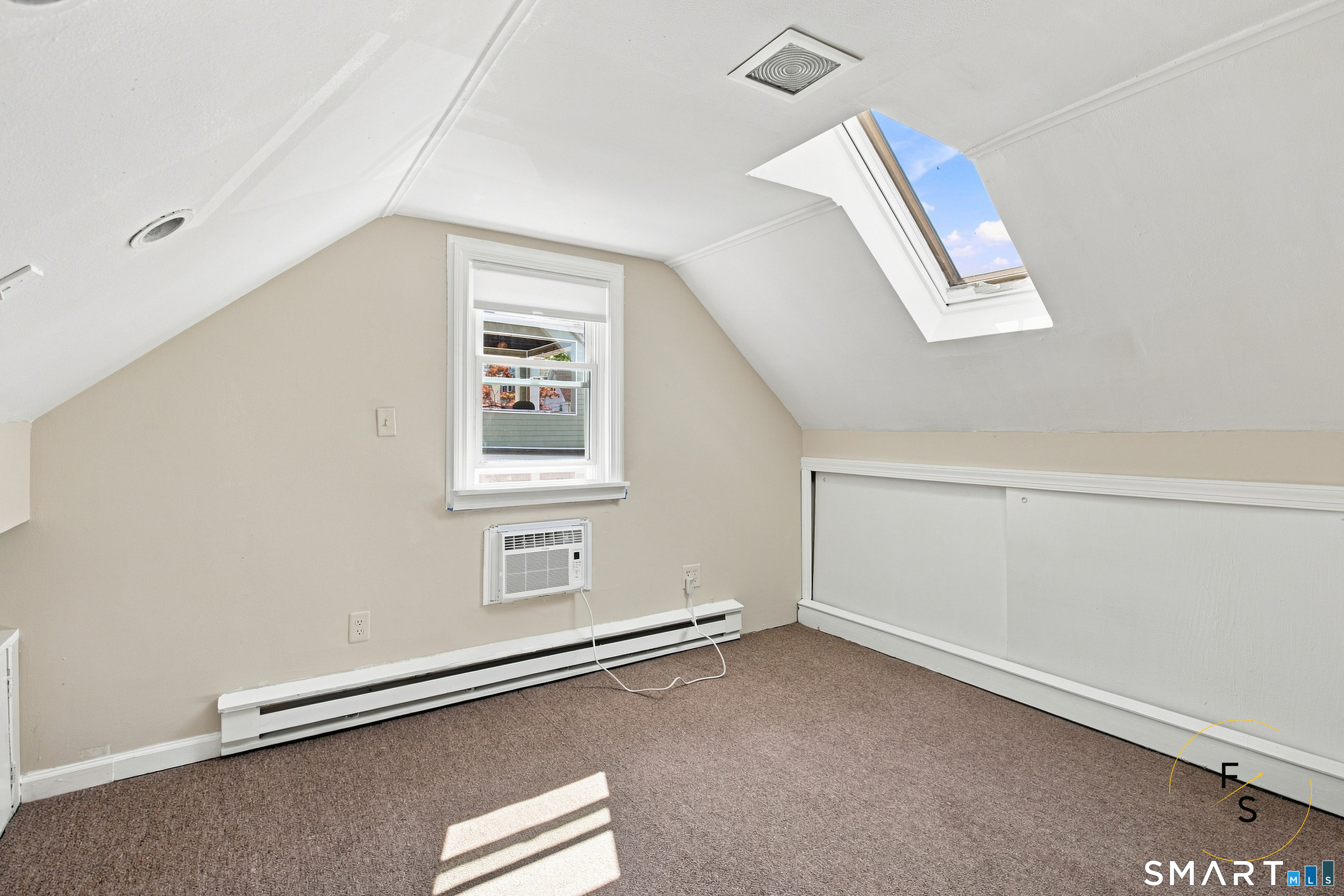 144 Wilson Street photo 18