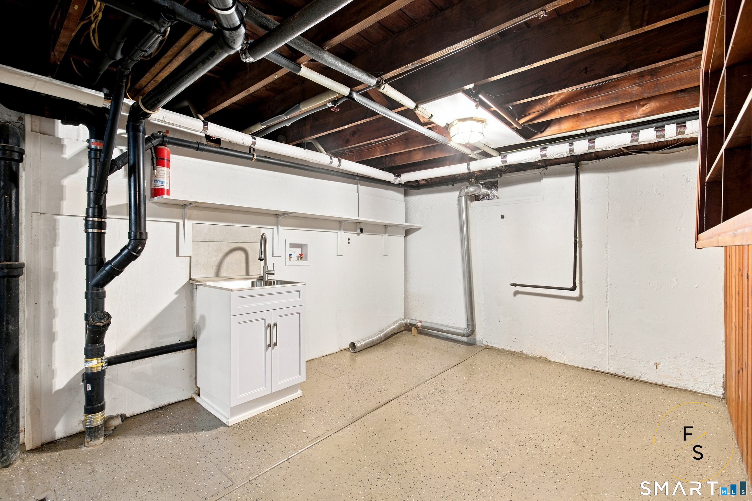144 Wilson Street photo 25