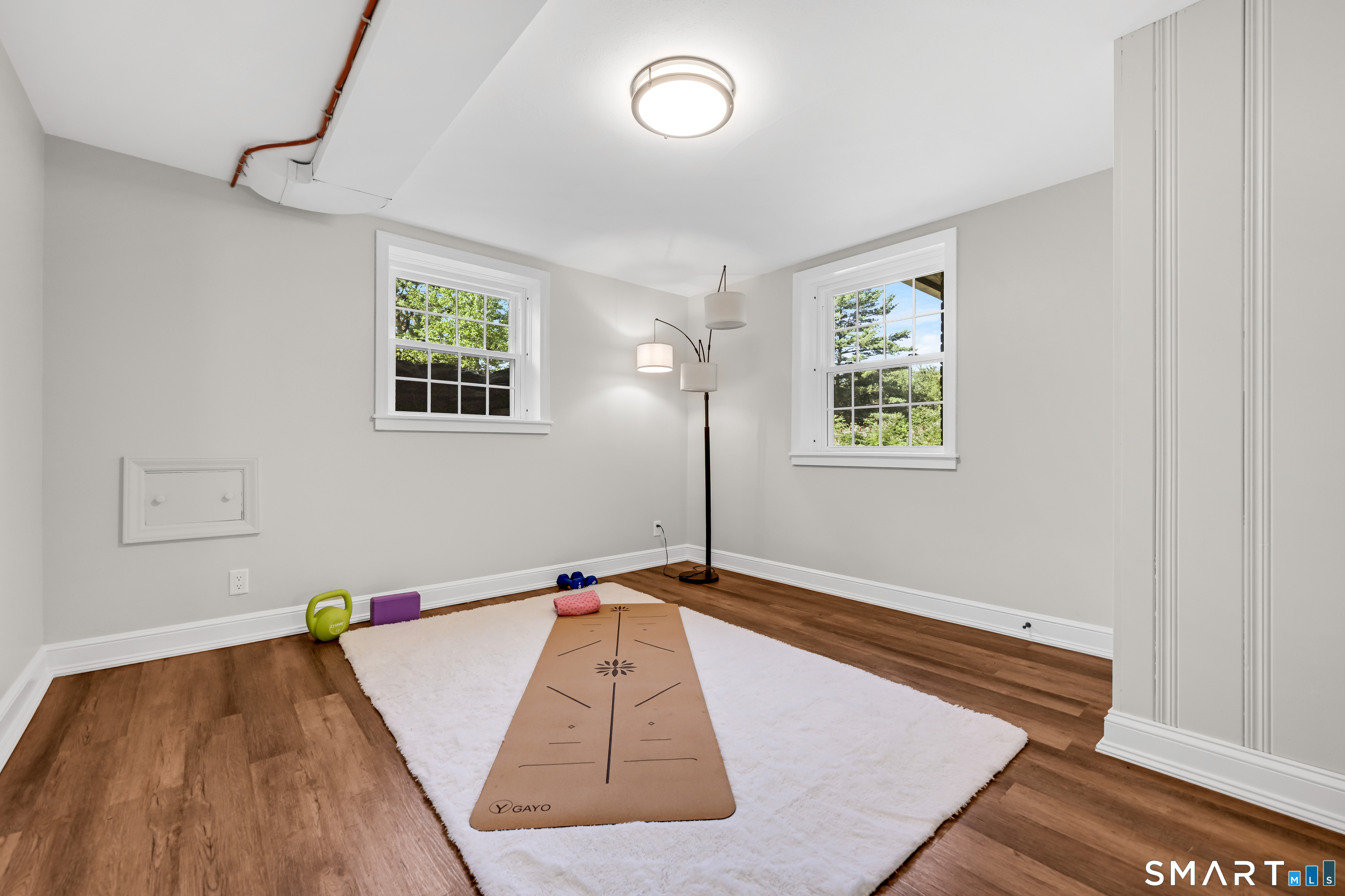 987 Hill Street photo 38