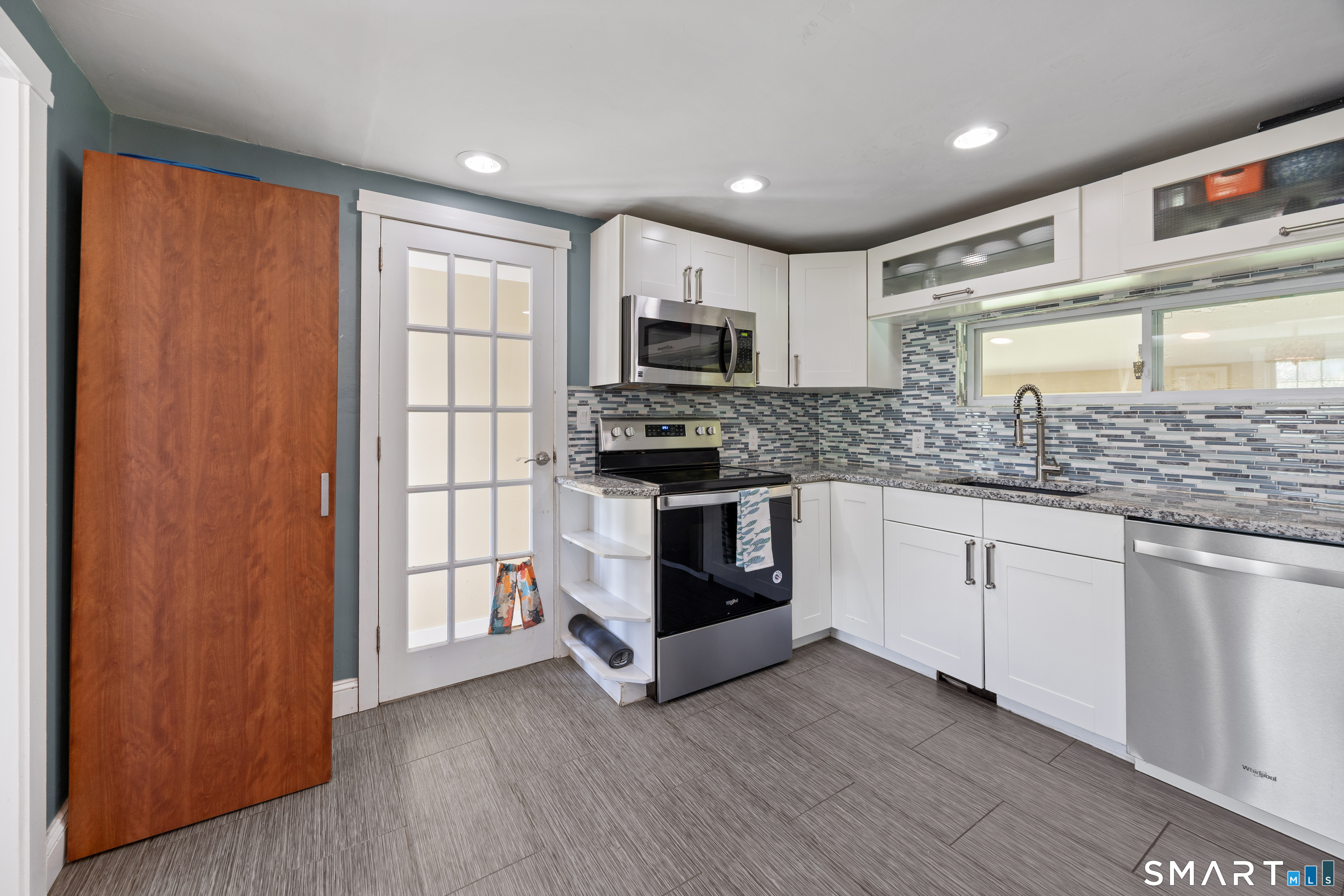 43 Deering Lane photo 6