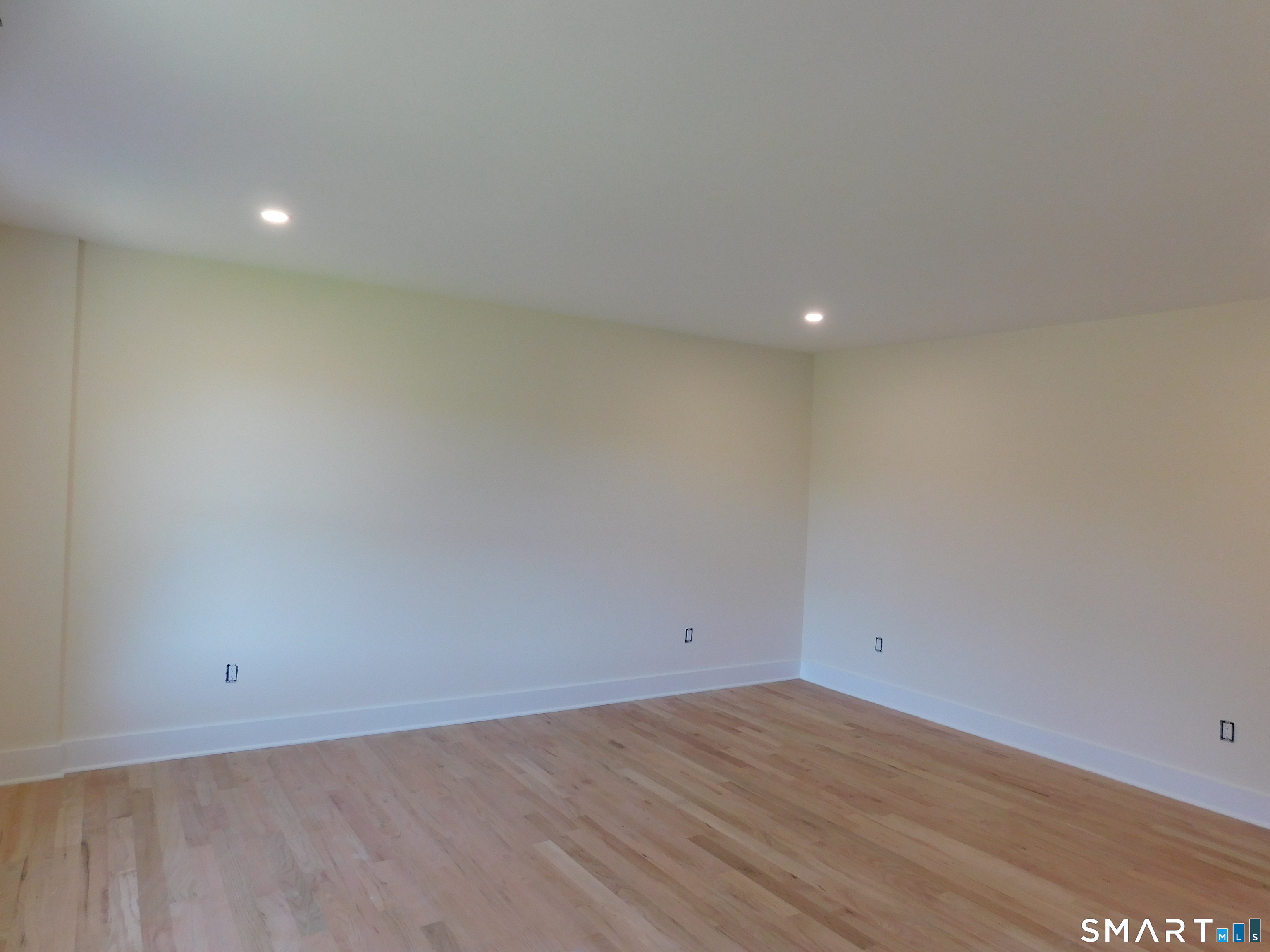 60 Mohegan Road photo 12