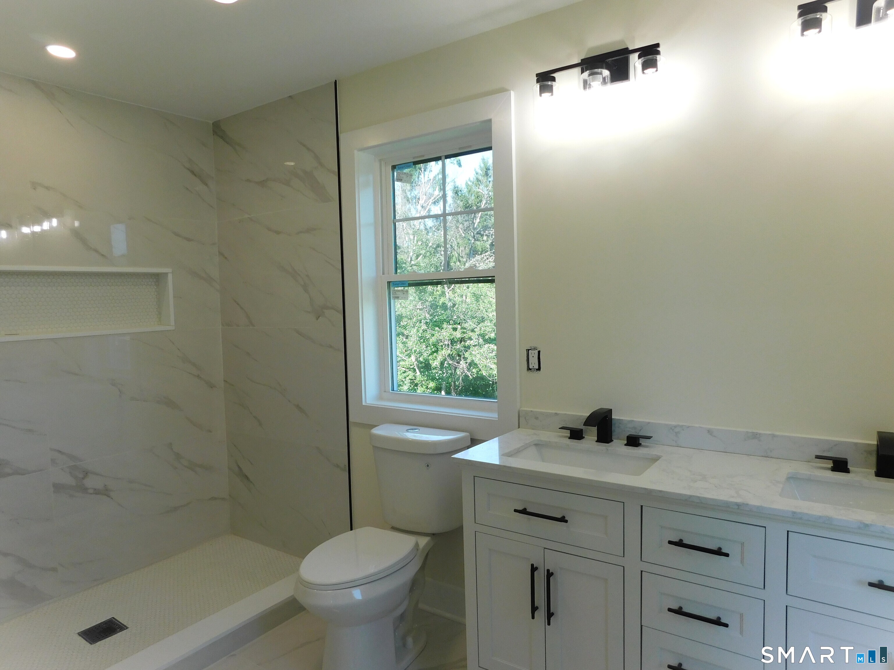 60 Mohegan Road photo 14
