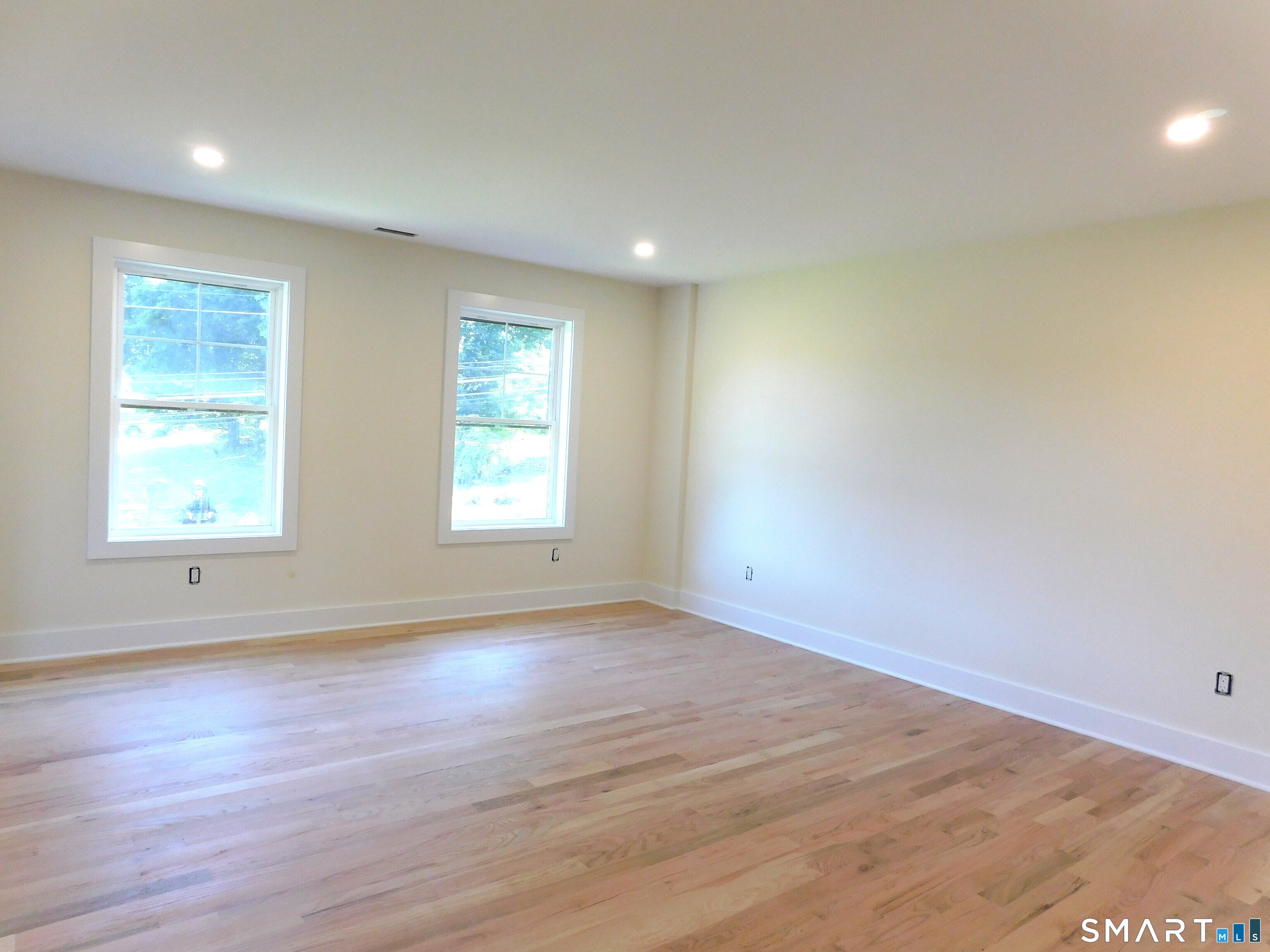 60 Mohegan Road photo 15