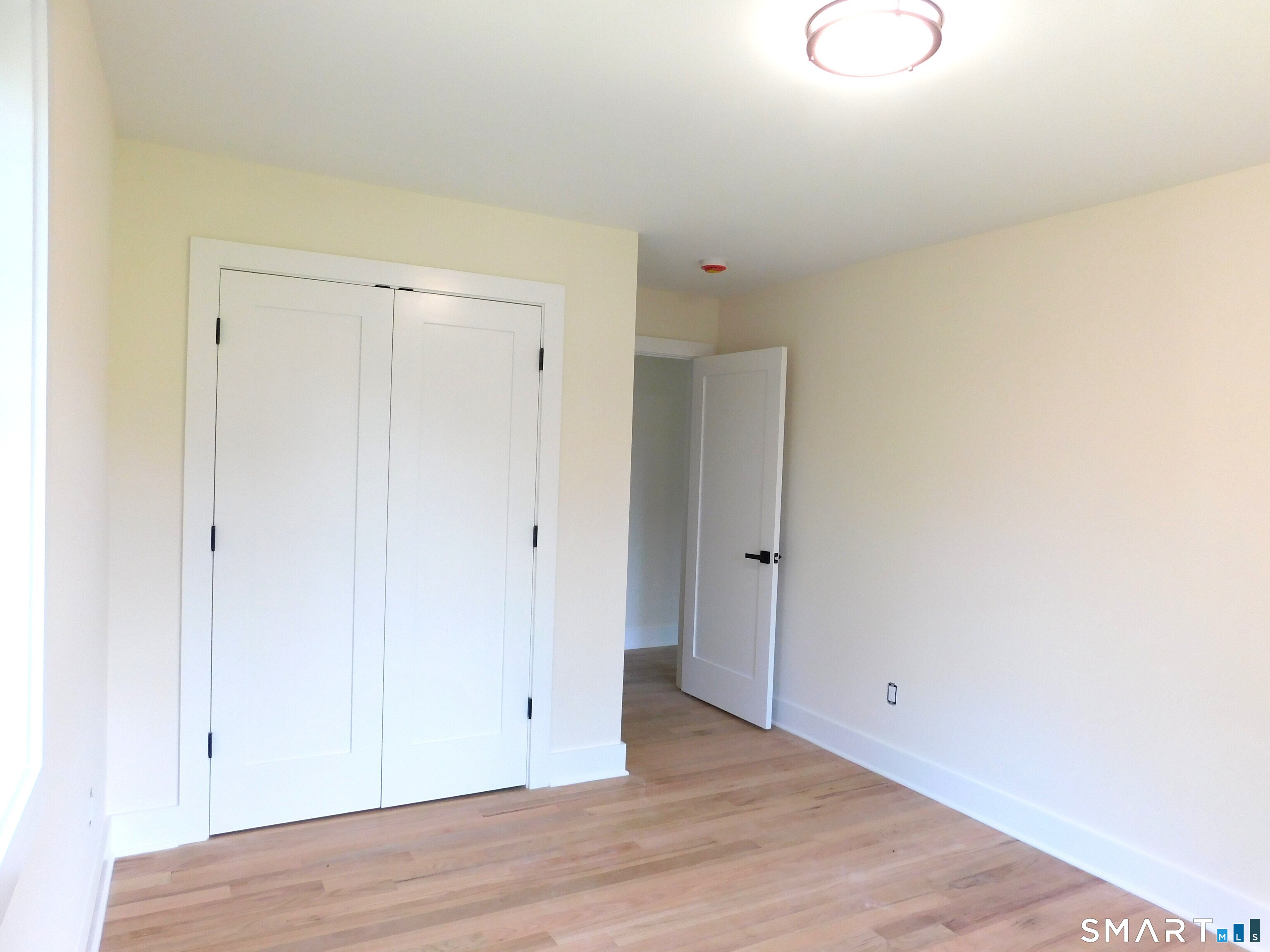 60 Mohegan Road photo 16