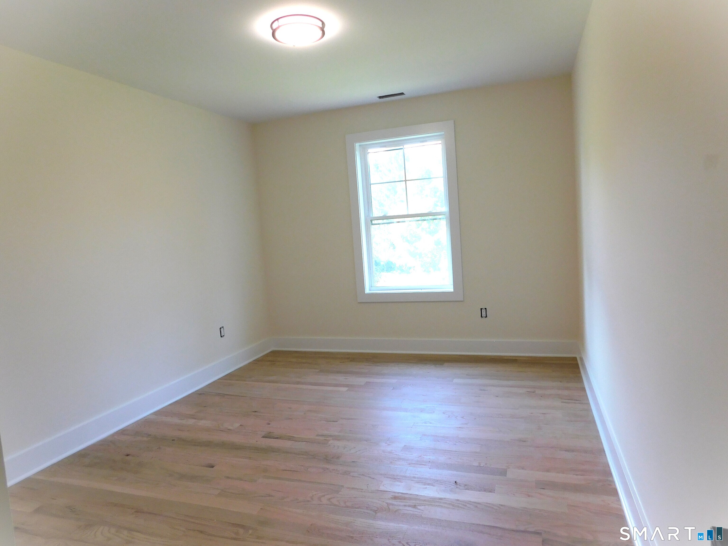 60 Mohegan Road photo 19