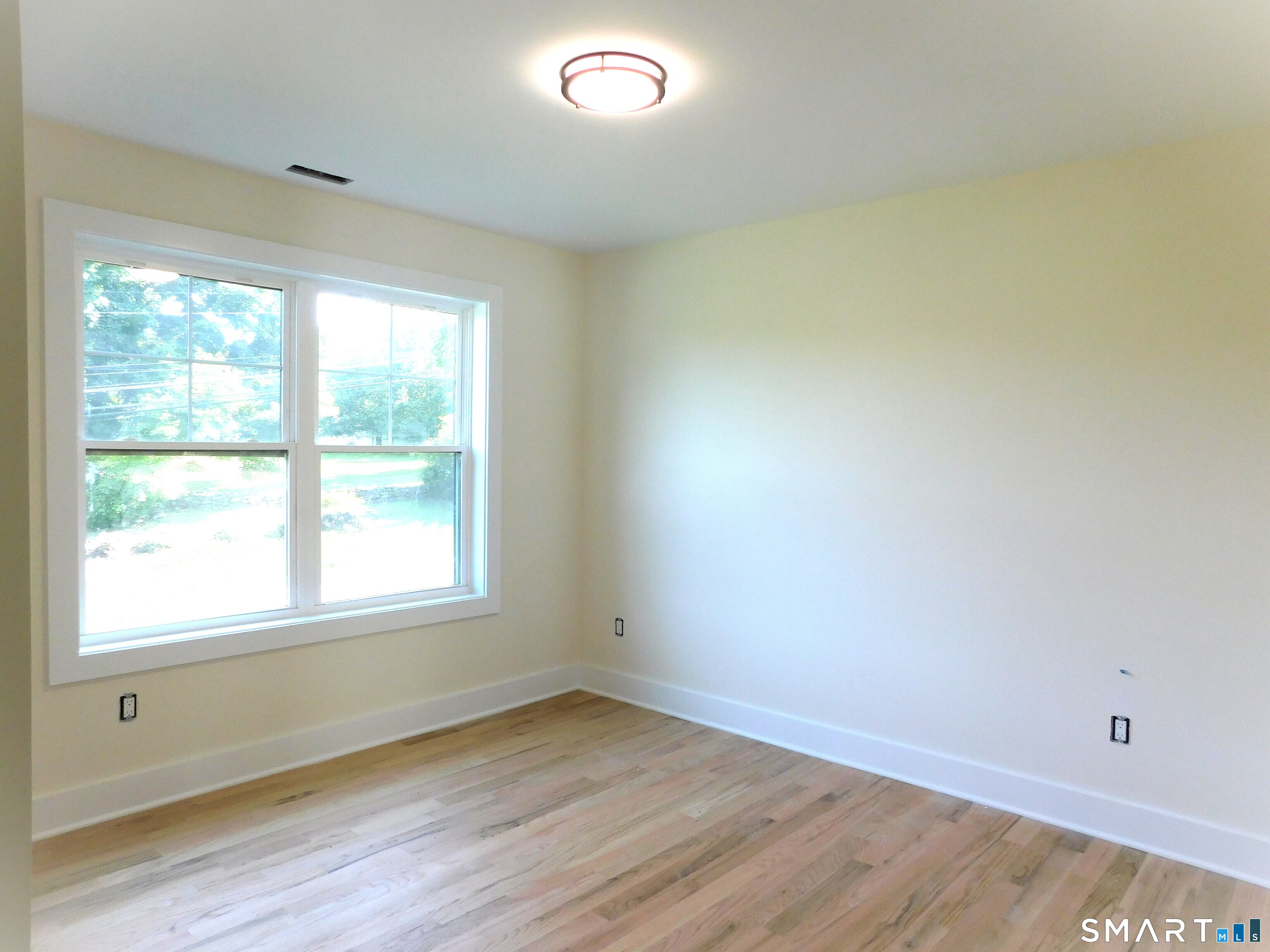 60 Mohegan Road photo 21