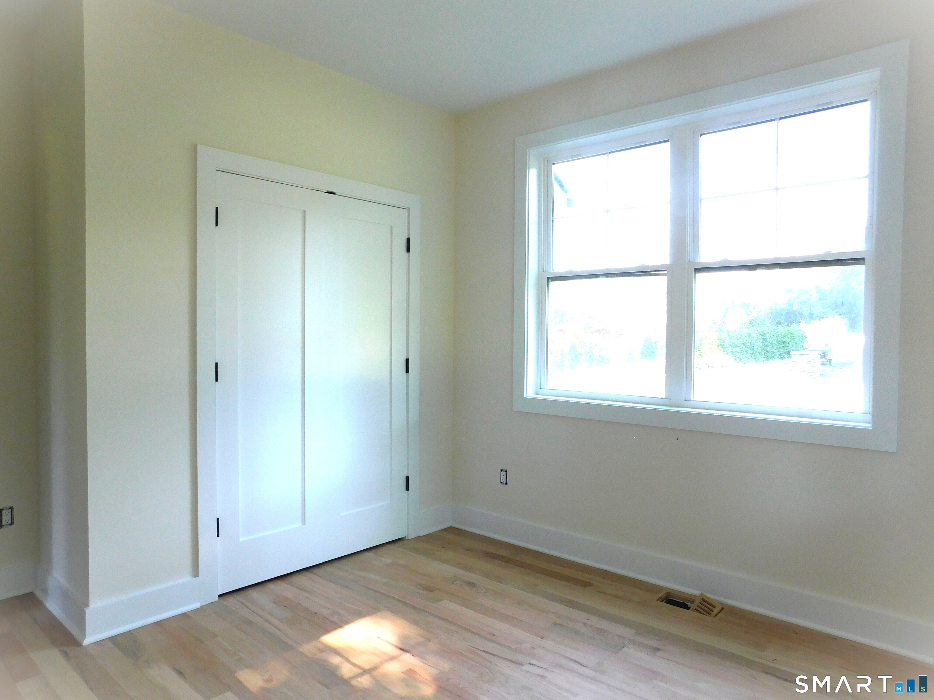 60 Mohegan Road photo 10