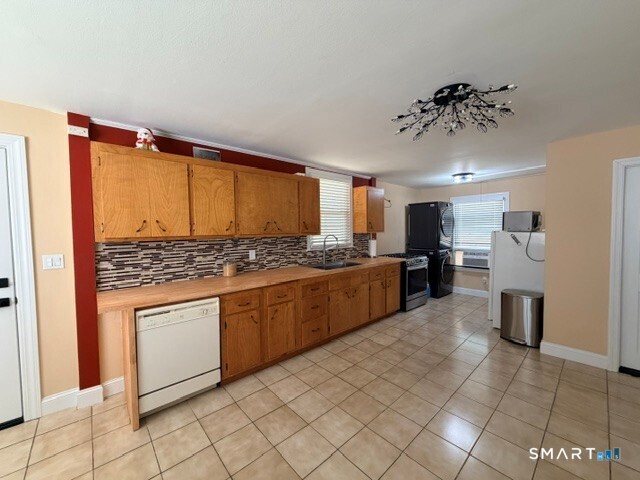 2nd image of 774 Hamilton Ave, Waterbury, CT 06706 | MLS# 24196833
