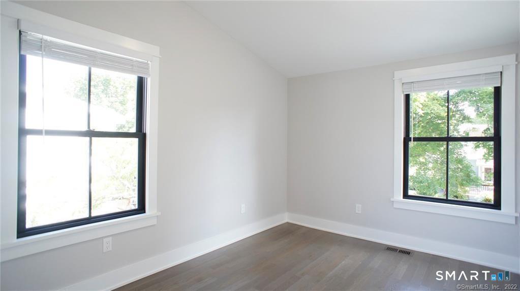 26 Loundsbury Avenue, Norwalk, Connecticut photo 4