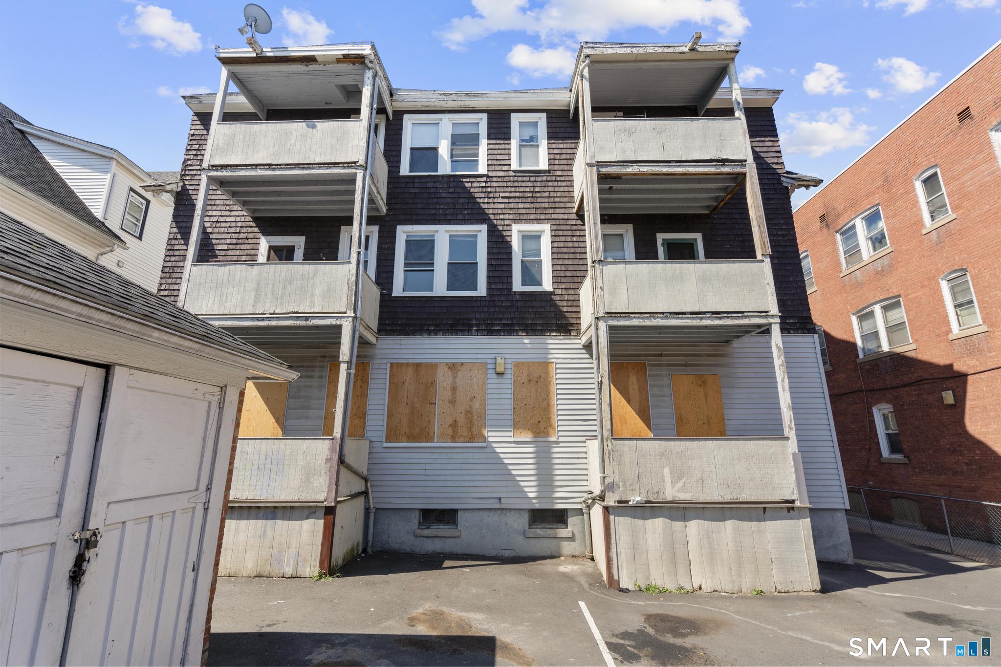 102 Rowe Avenue photo 25