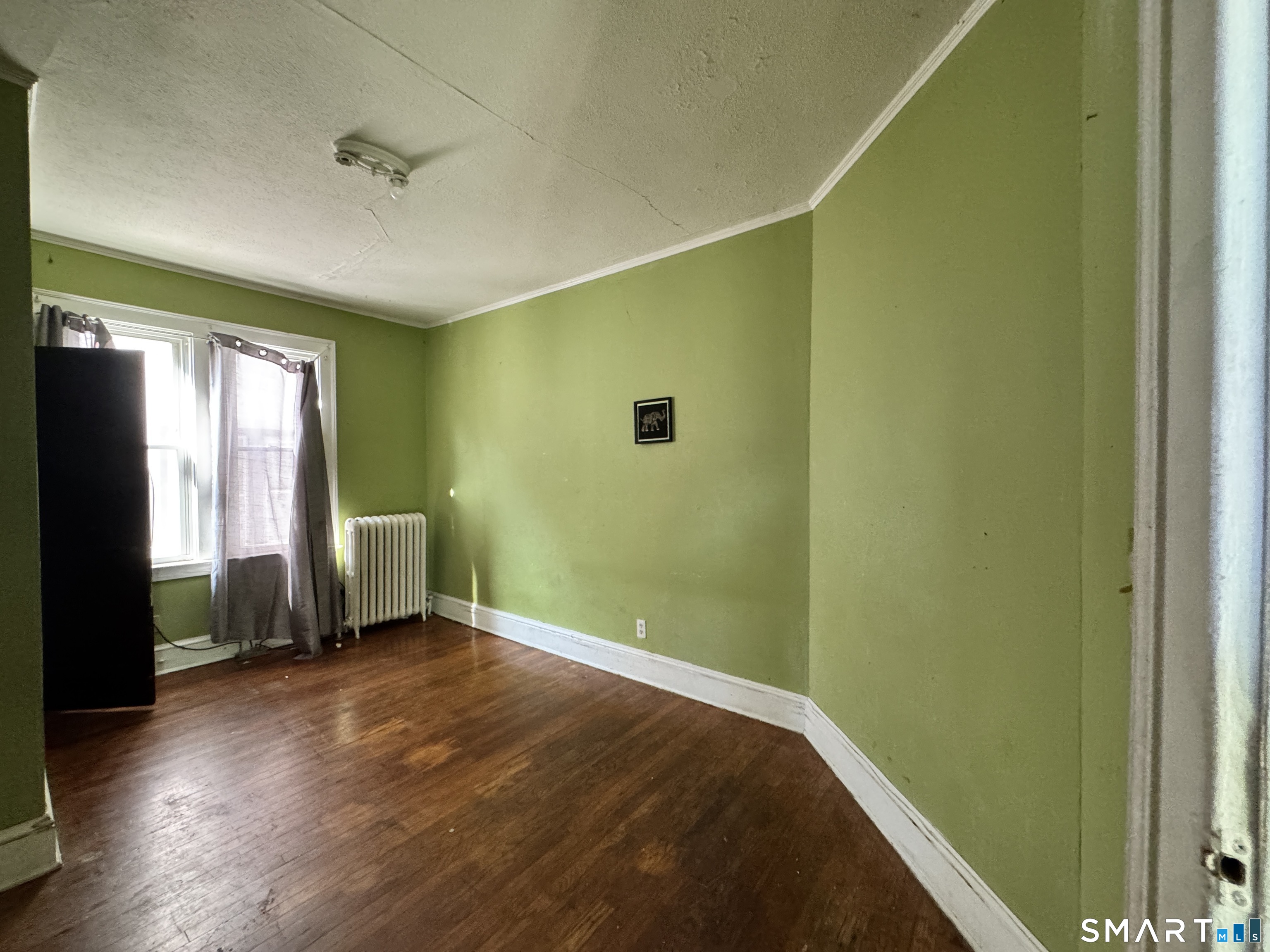 102 Rowe Avenue photo 12