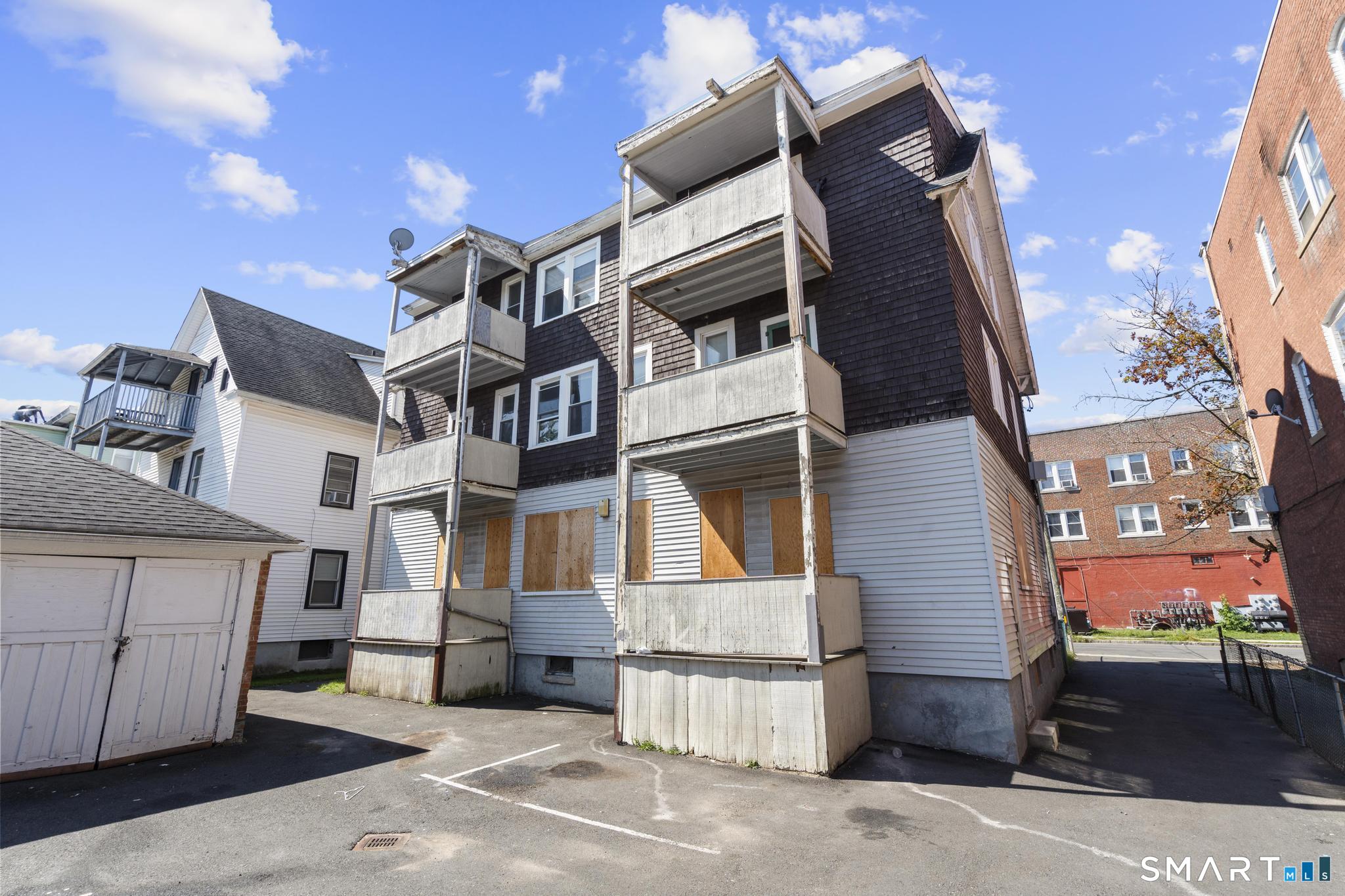 102 Rowe Avenue photo 23