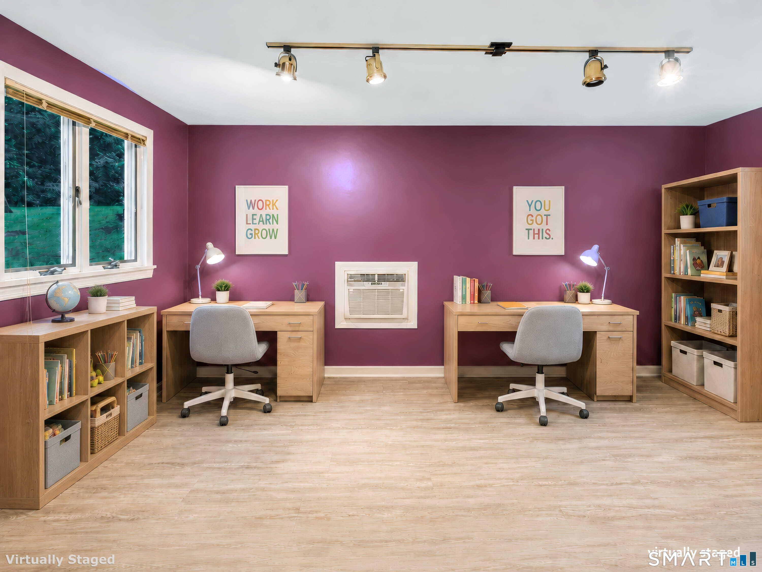 205 Stoneleigh Square photo 10