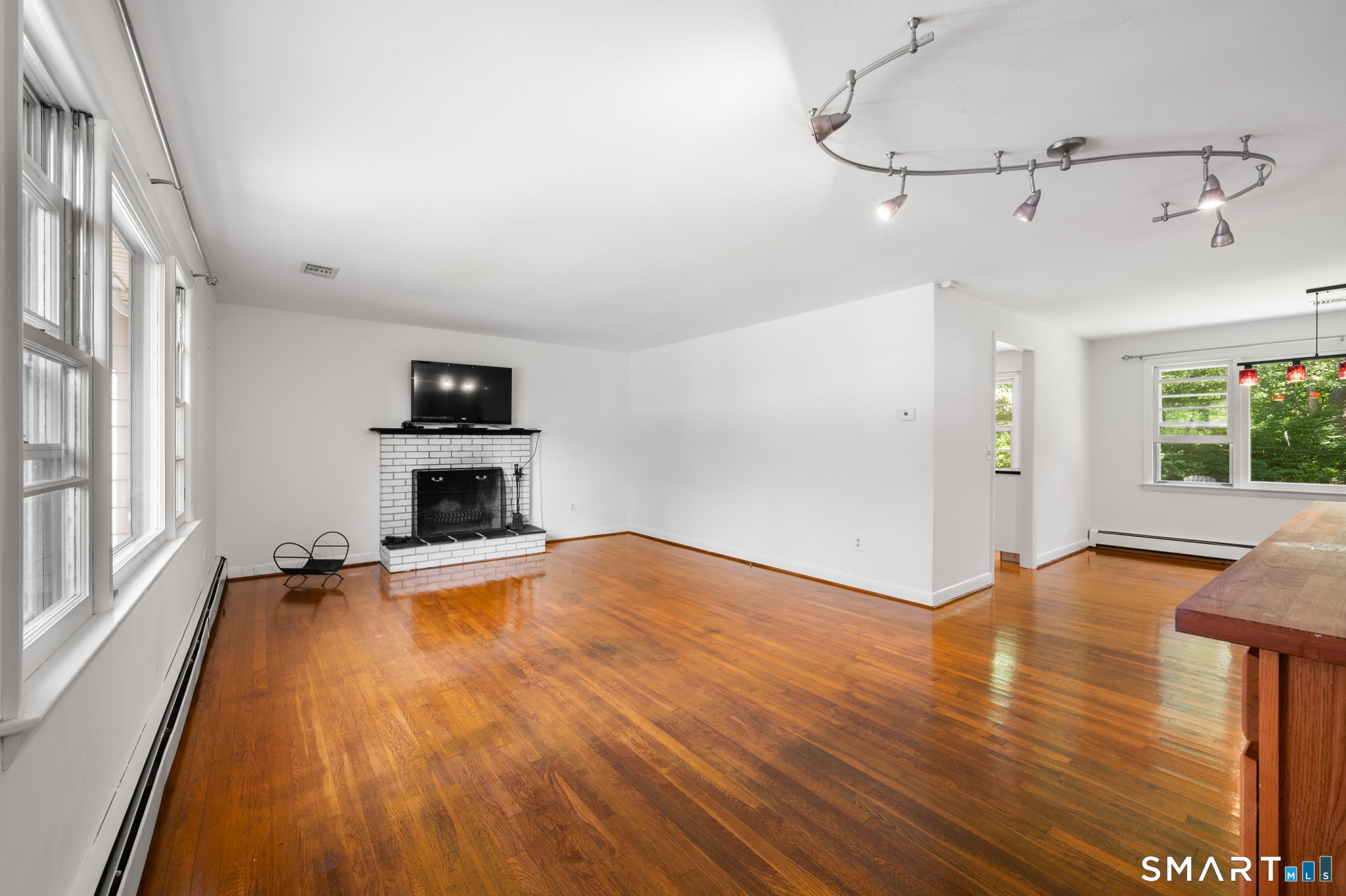 31 Ravenwood Road photo 3