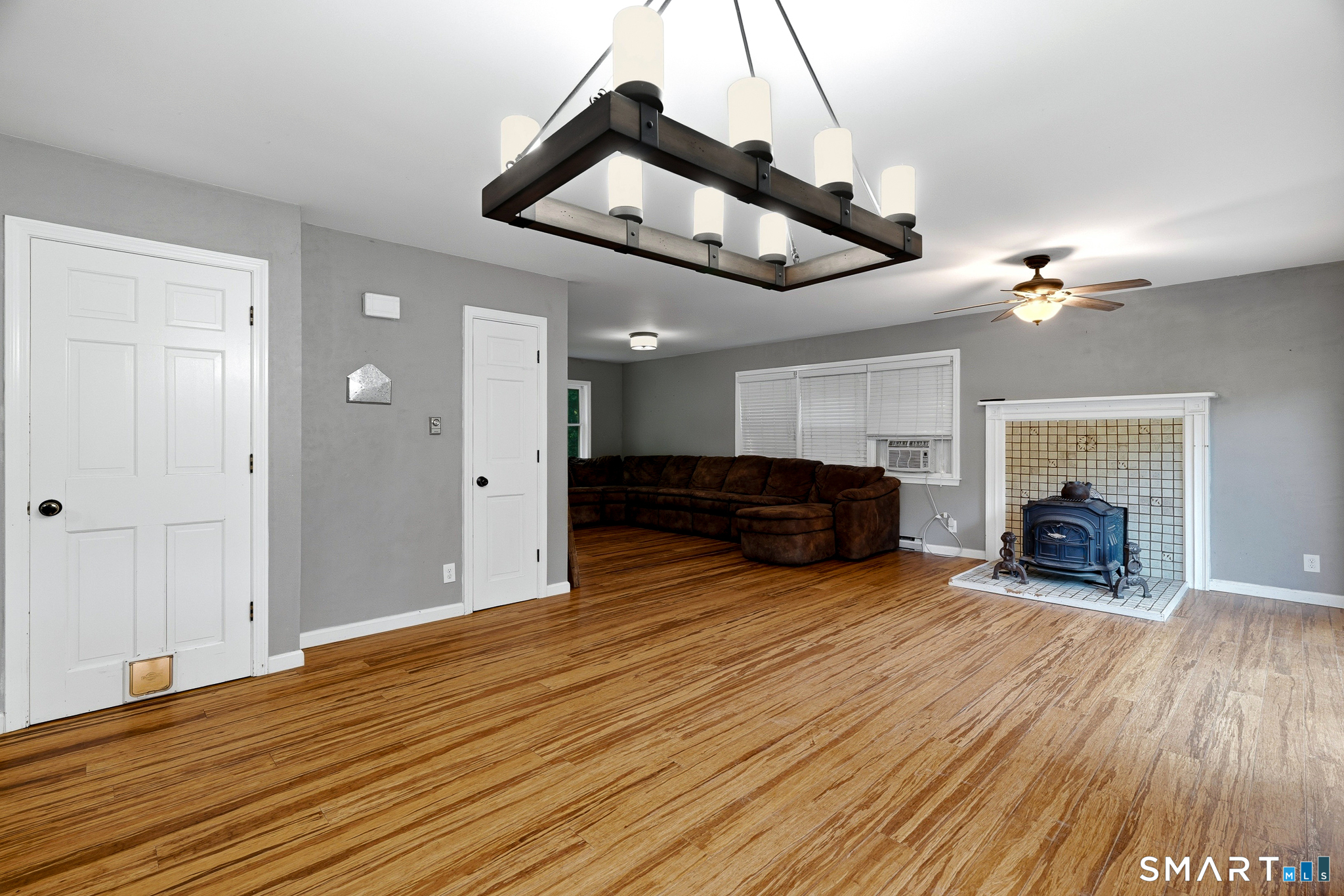 275 Norwich Avenue photo 12