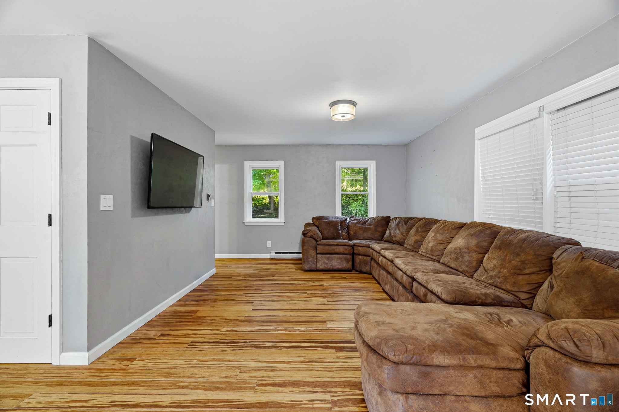 275 Norwich Avenue photo 14