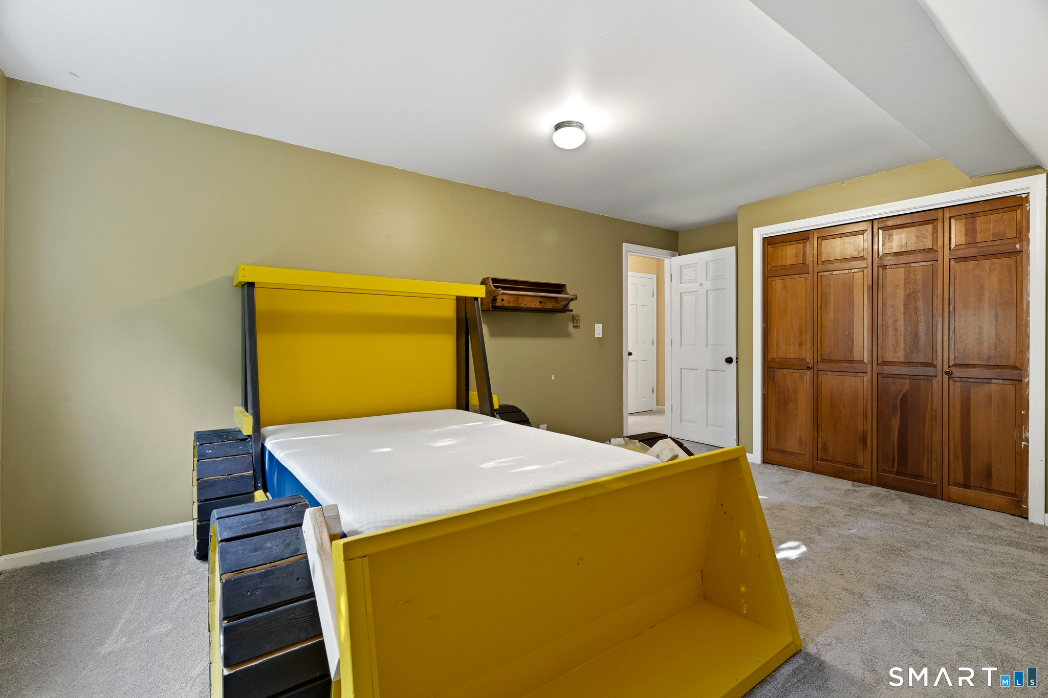 275 Norwich Avenue photo 21
