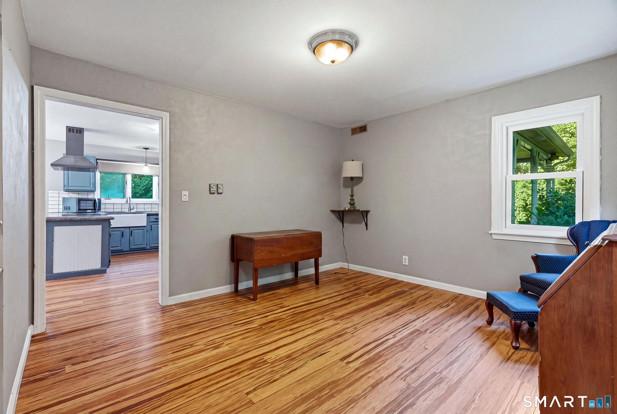 275 Norwich Avenue photo 17