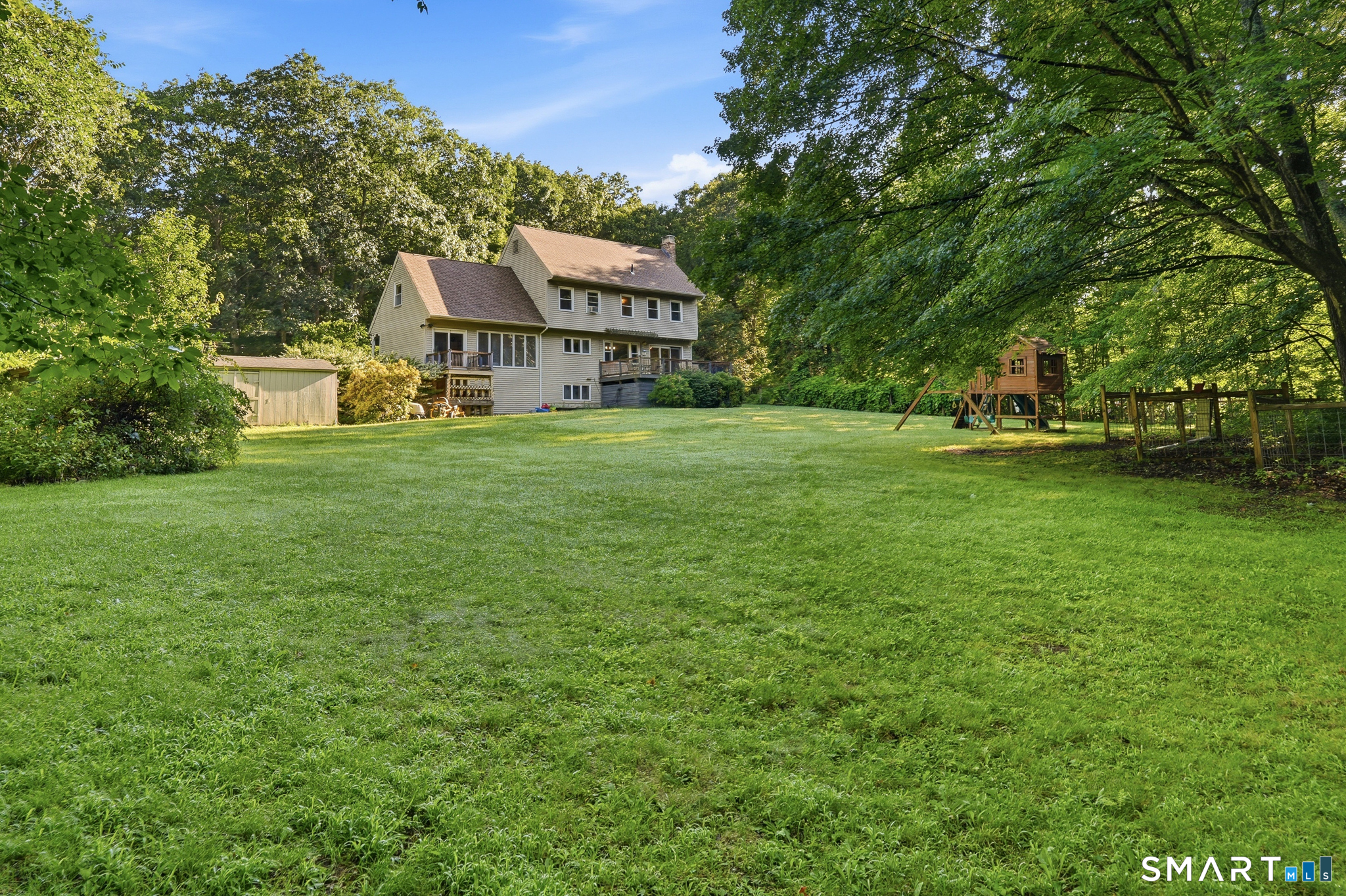 275 Norwich Avenue photo 38