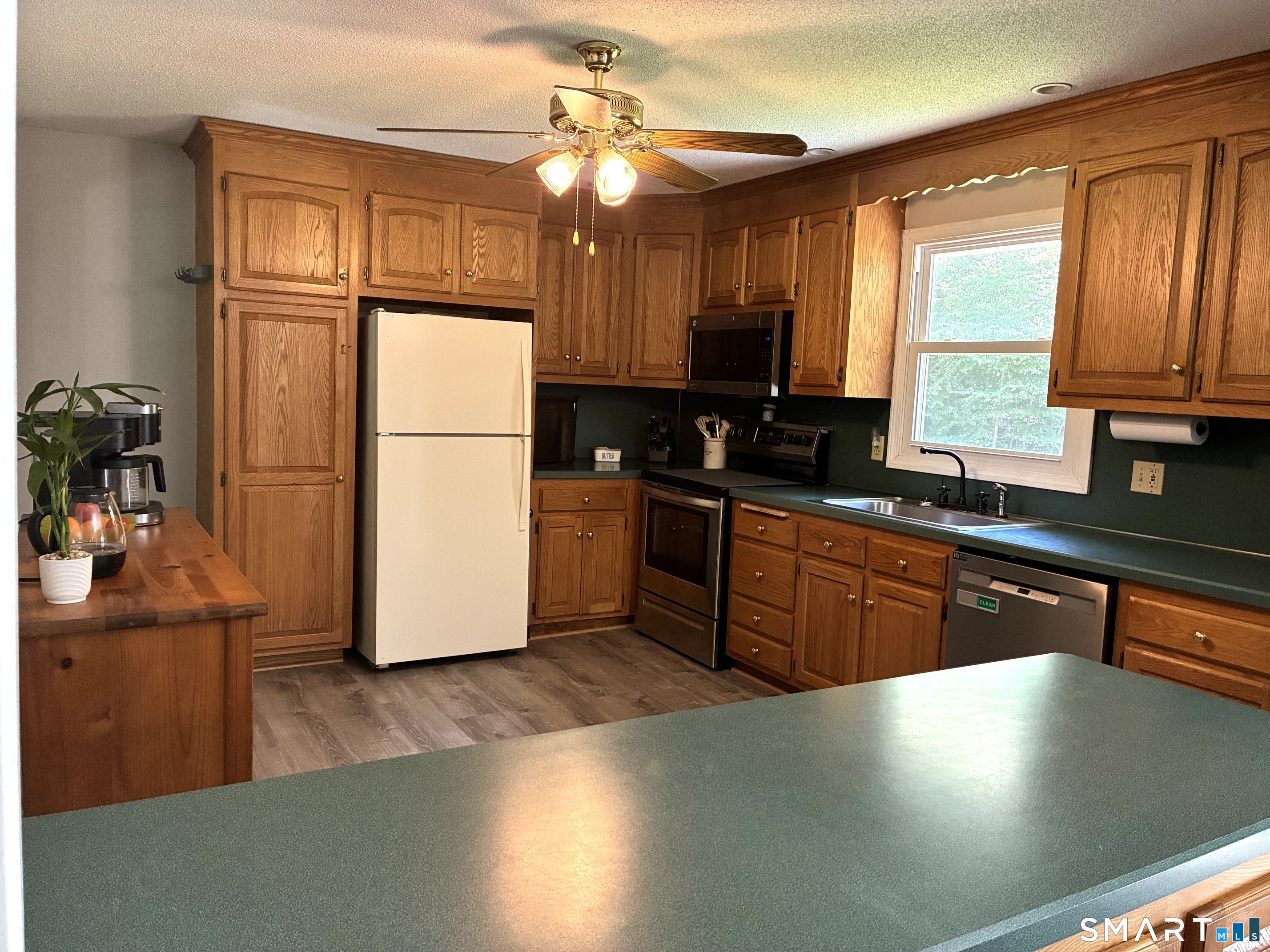 545 Little City Road photo 4