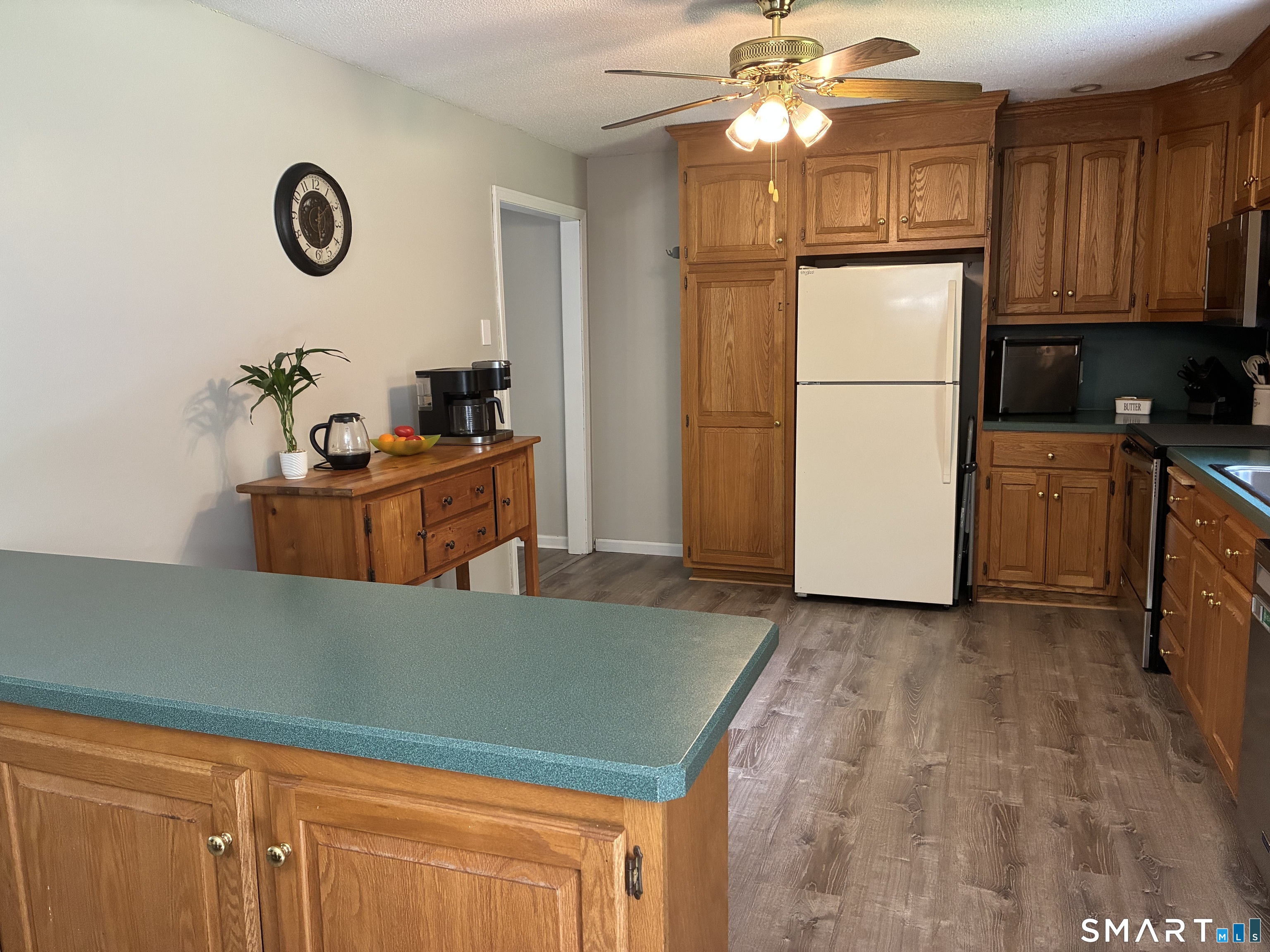 545 Little City Road photo 3