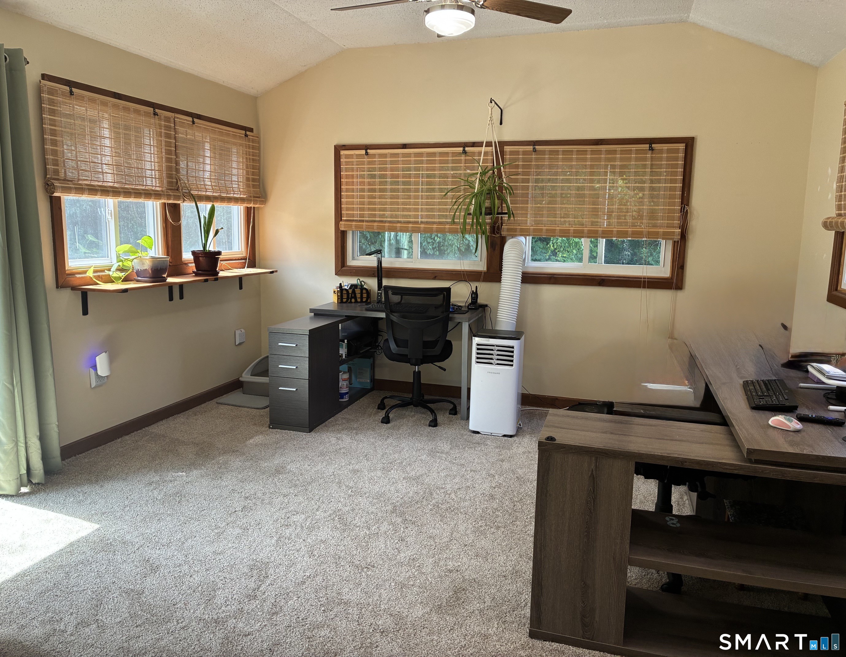 545 Little City Road photo 9