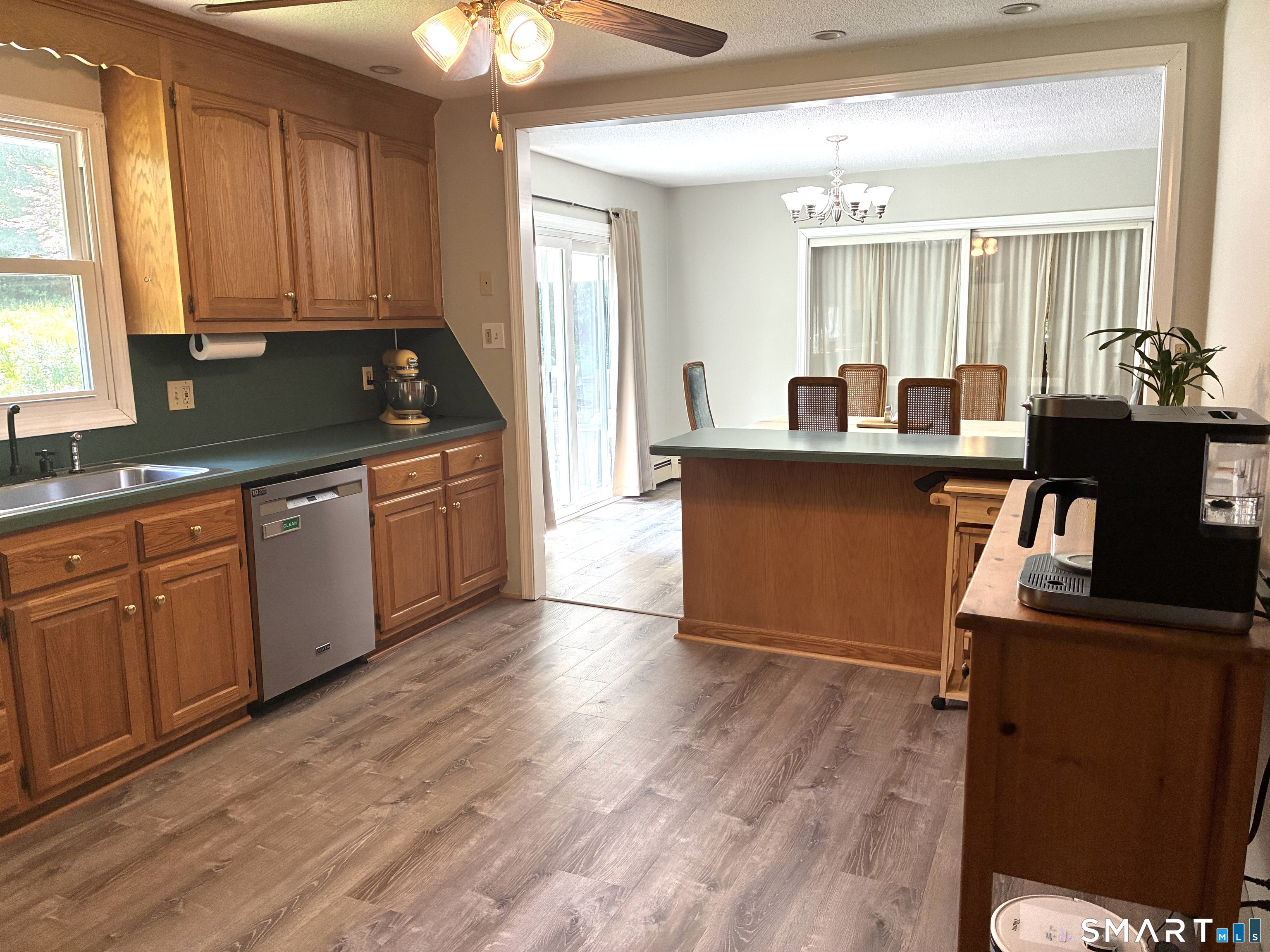 545 Little City Road photo 5