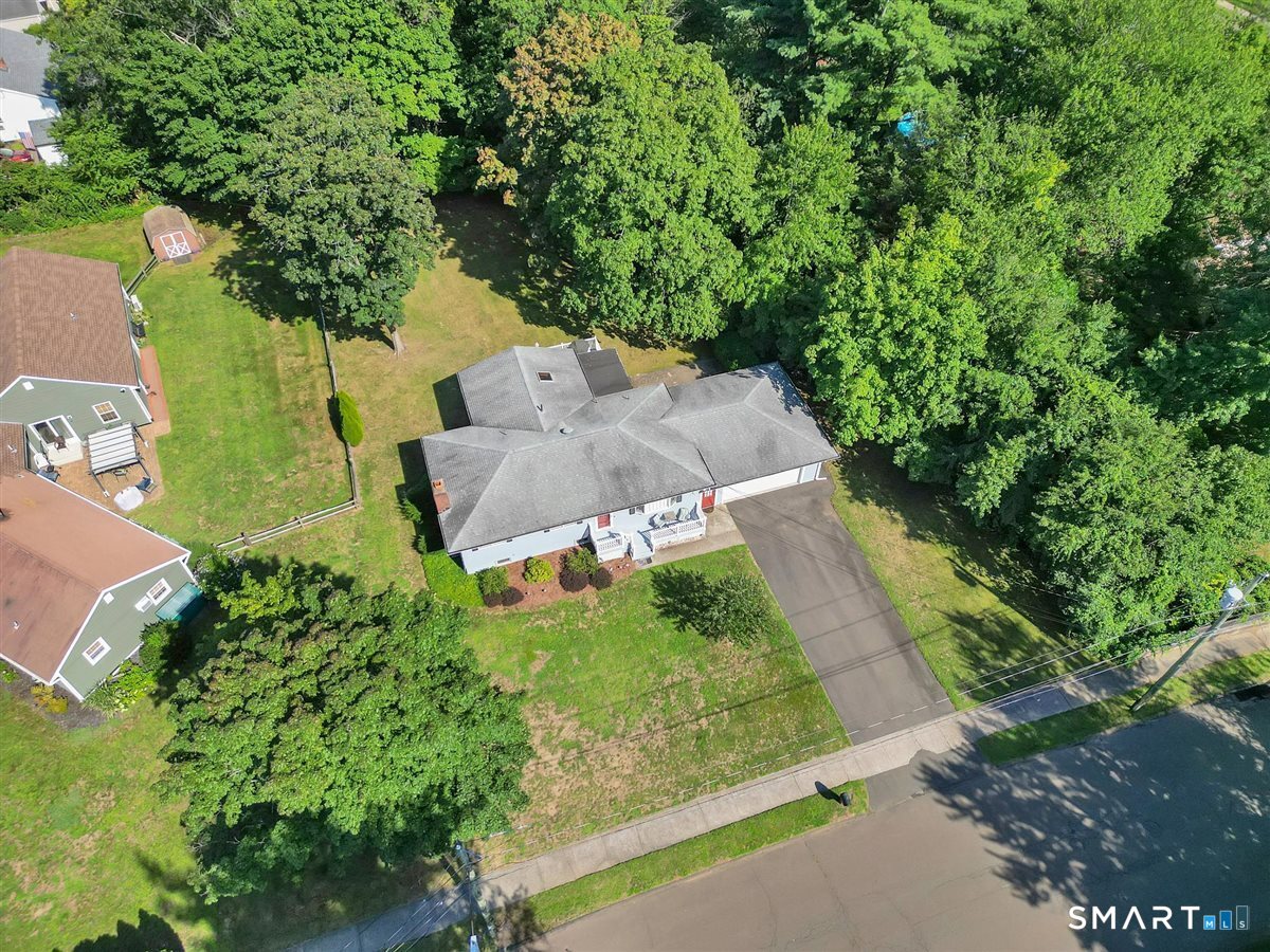 28 Centerbrook Road photo 40