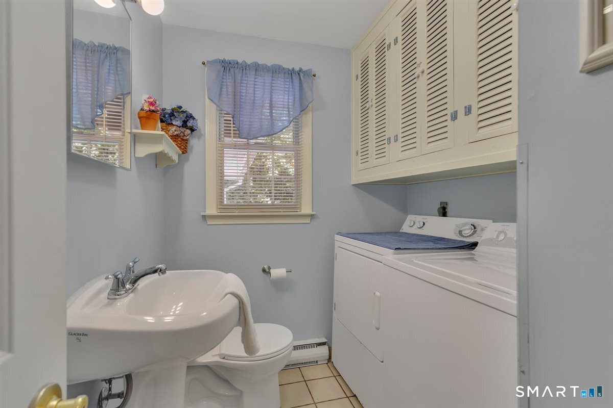 28 Centerbrook Road photo 13