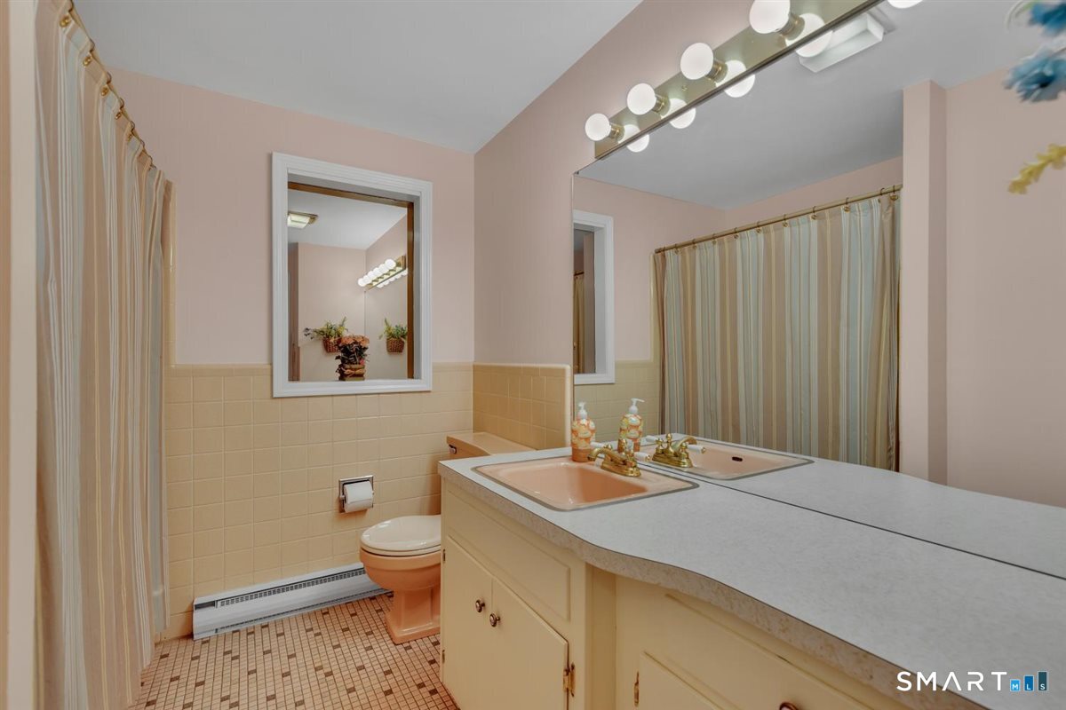 28 Centerbrook Road photo 18