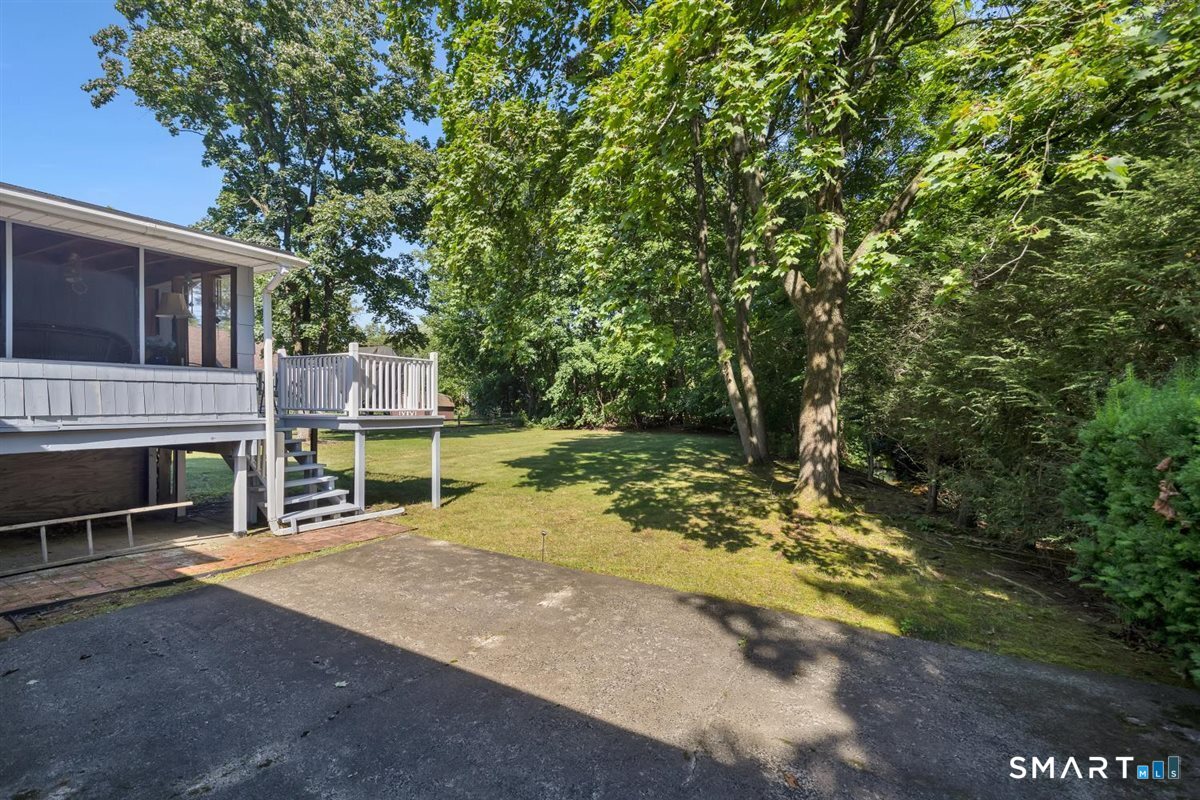 28 Centerbrook Road photo 32