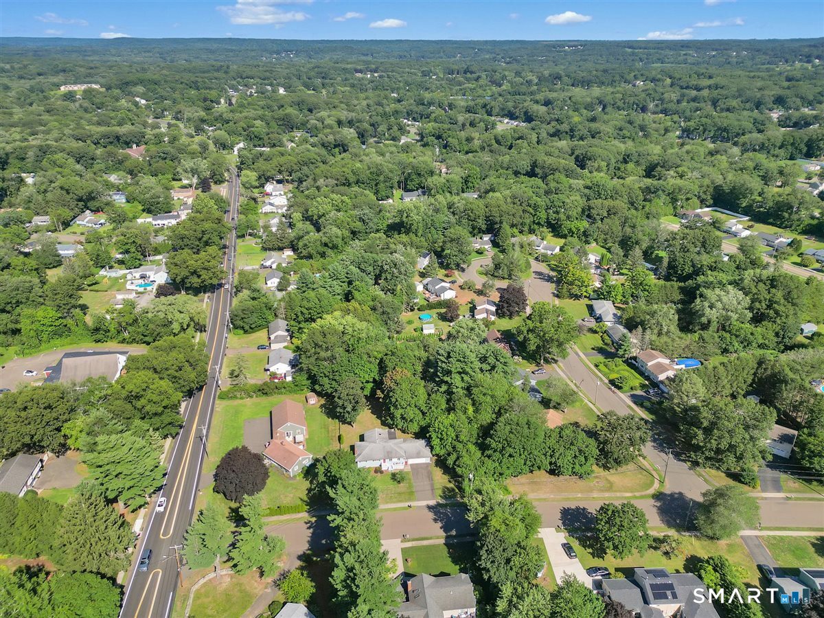 28 Centerbrook Road photo 39