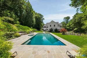 12 Singing Oaks Drive