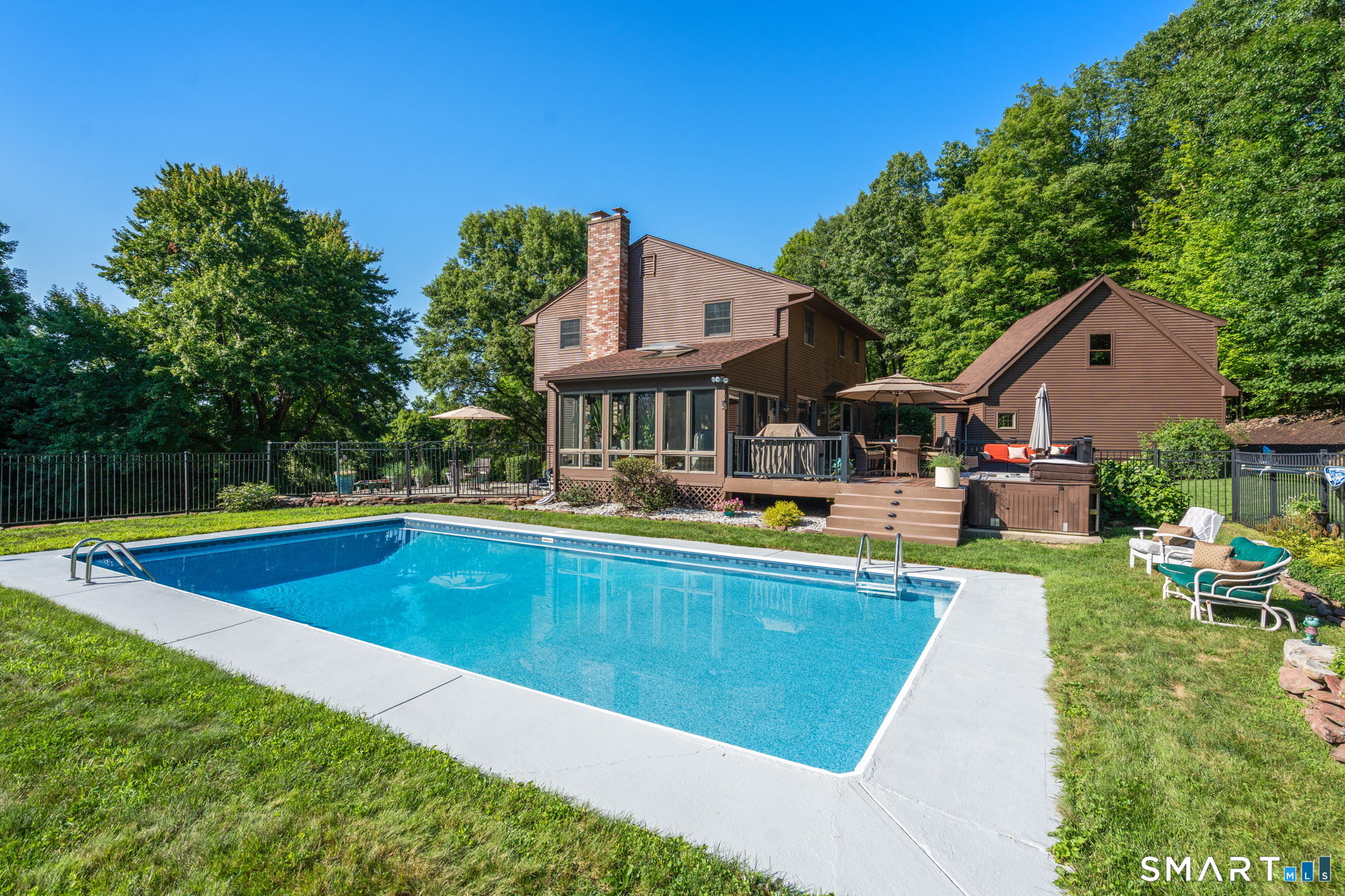 3289 Phelps Road photo 4