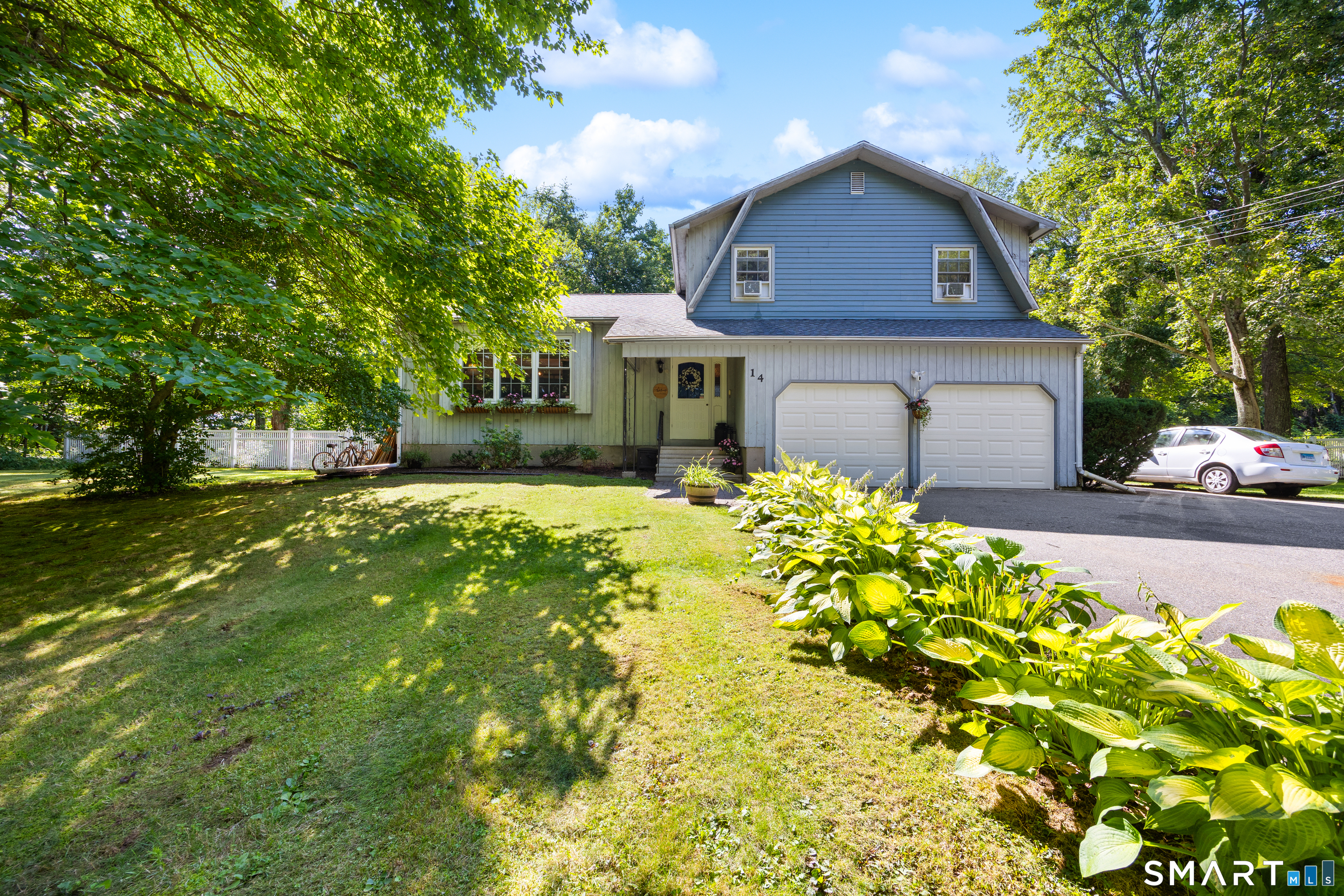 14 Lombard Drive photo 2