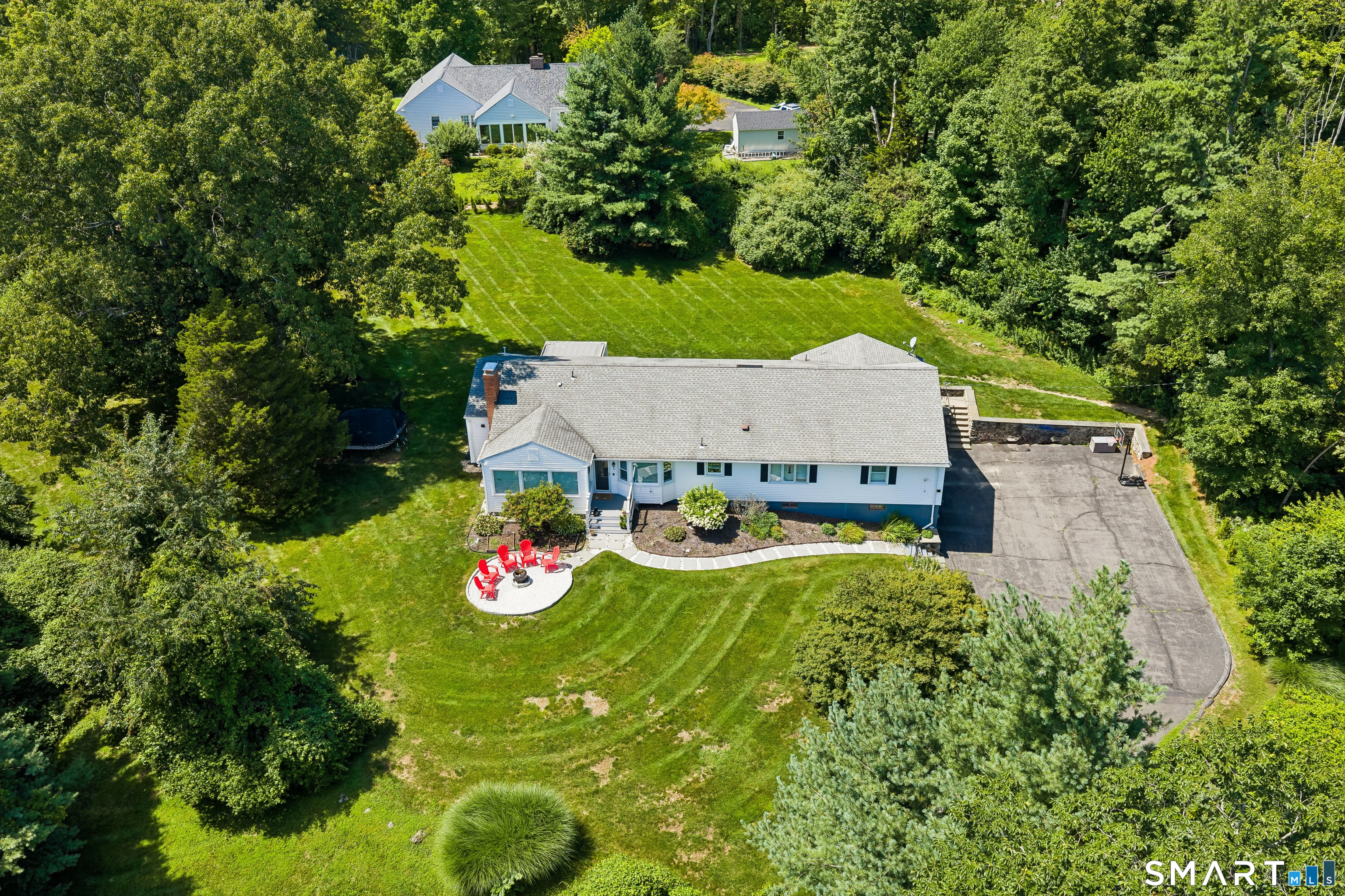 132 Luther Drive photo 2