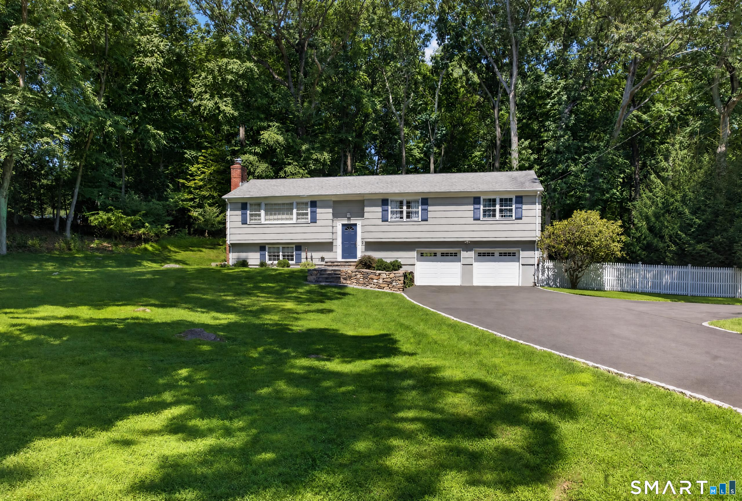 28 Silent Grove, Westport, Connecticut photo 2