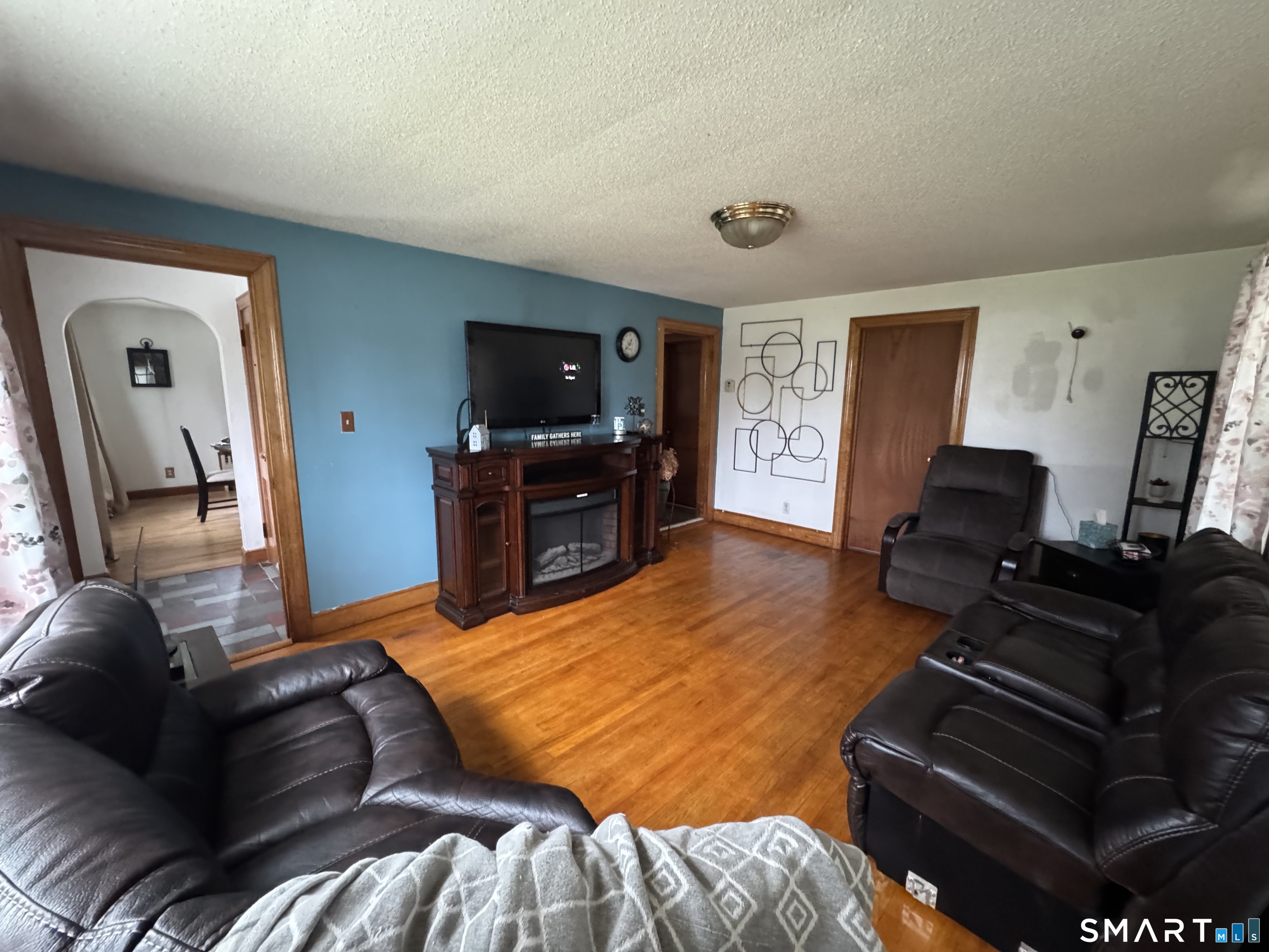 111 Osgood Avenue photo 7