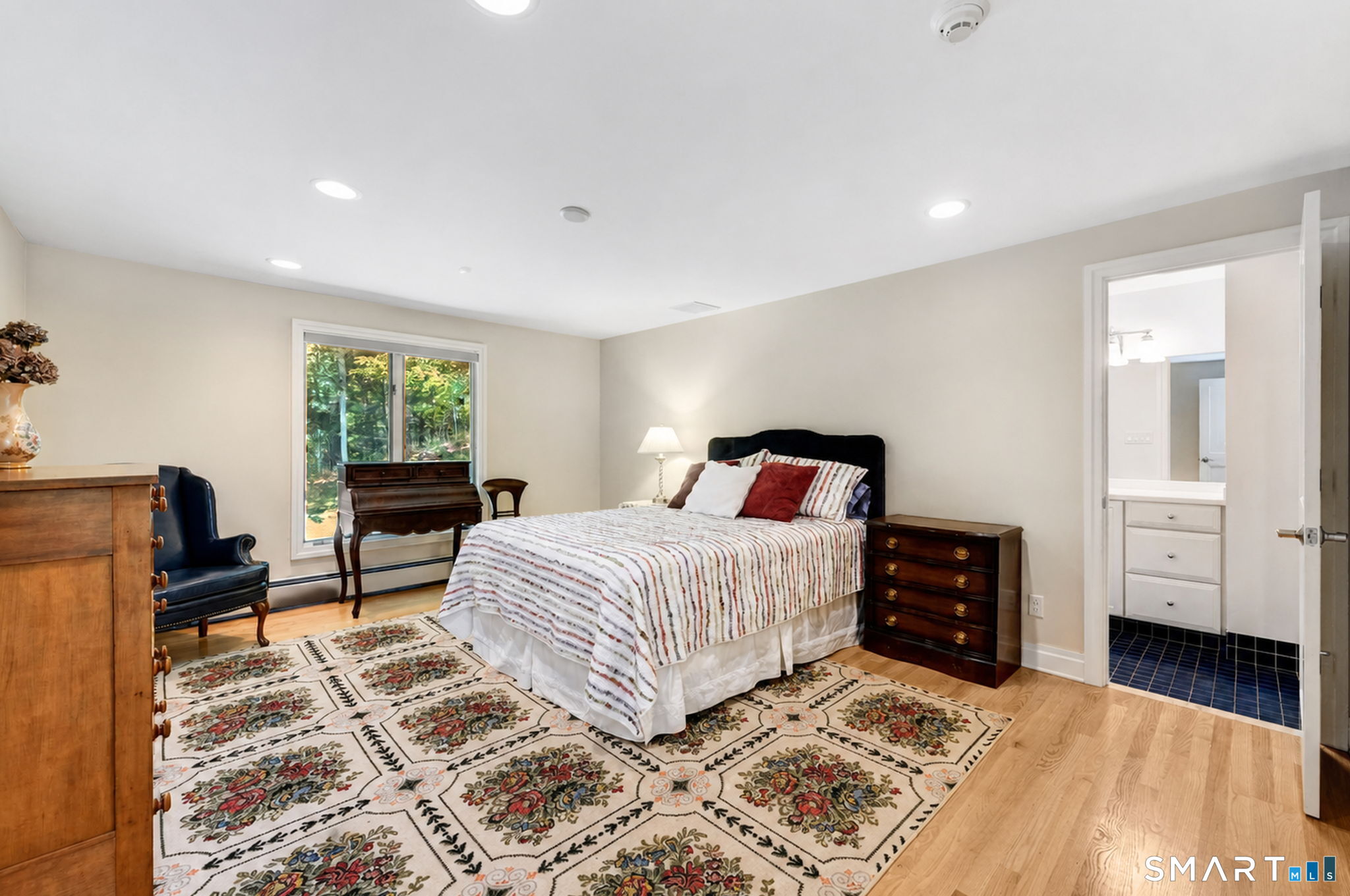 182F Ives Street photo 25