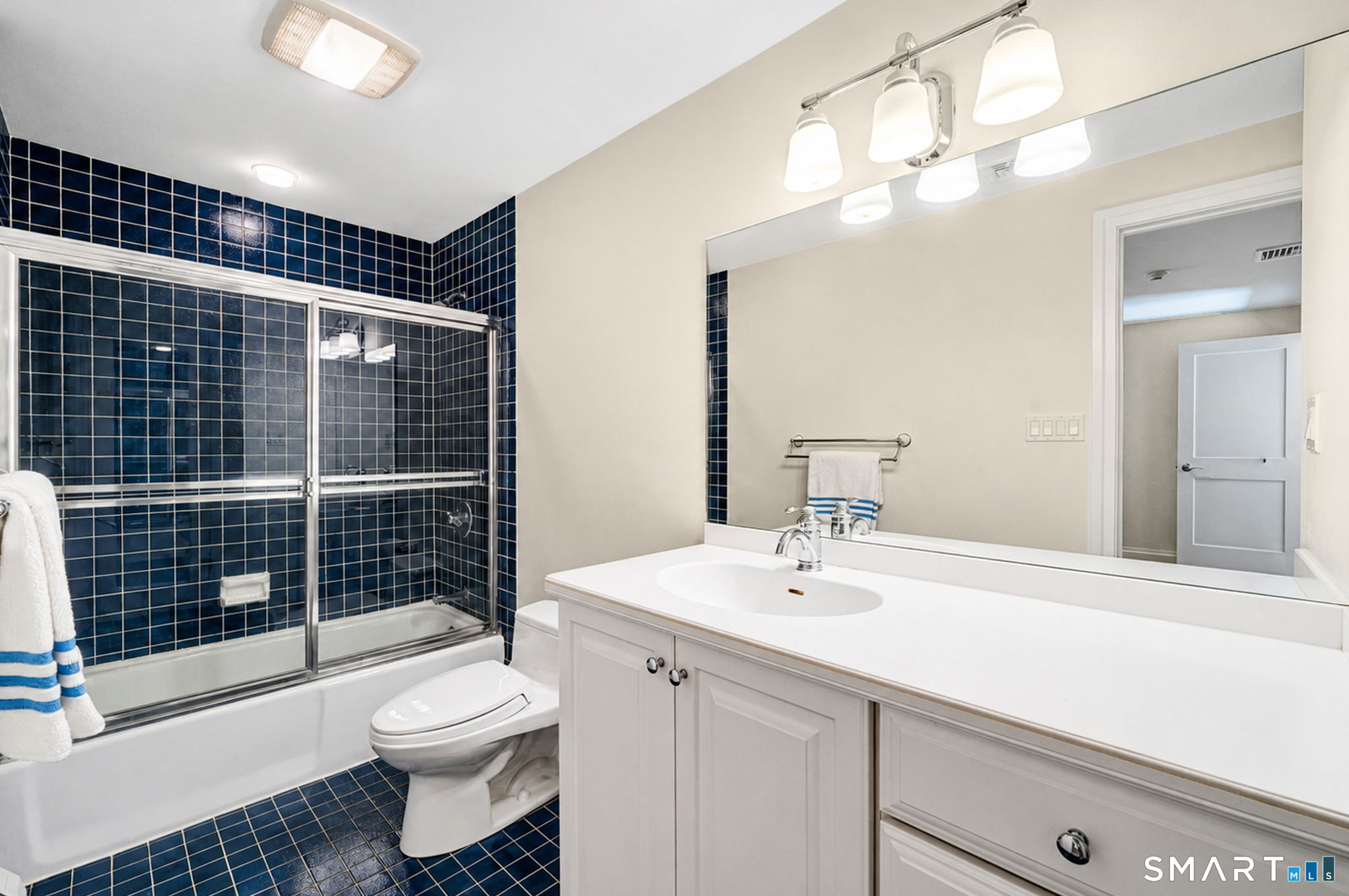 182F Ives Street photo 26