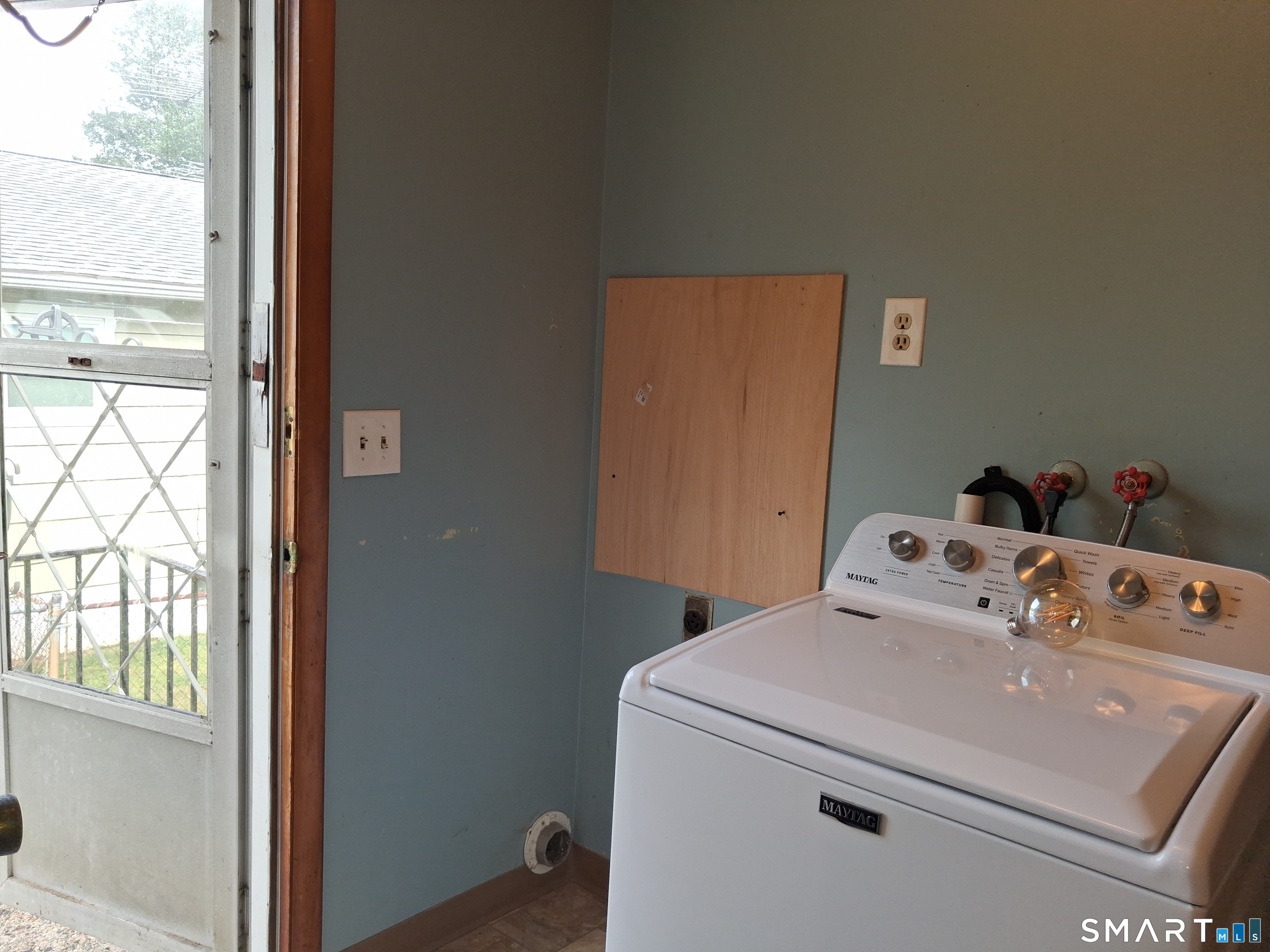 38 Elaine Drive photo 12